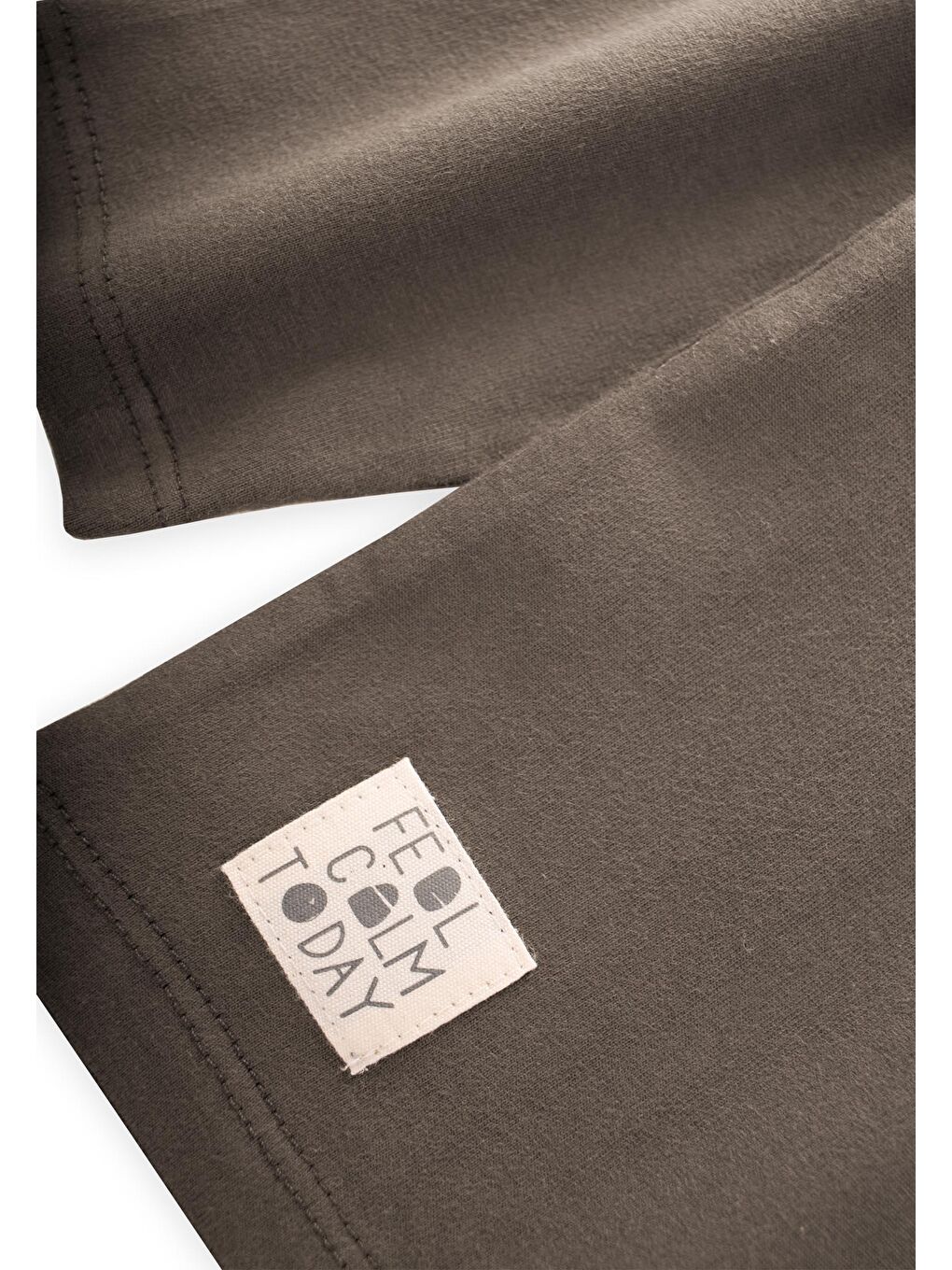 Turuncu Etiket Detaylı Mevsimlik T-Shırt 2-10 Yaş Bakır-2