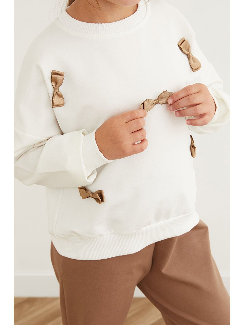 Kahverengi Kurdele Detaylı Beli Lastikli Kız Çocuk Takım-4