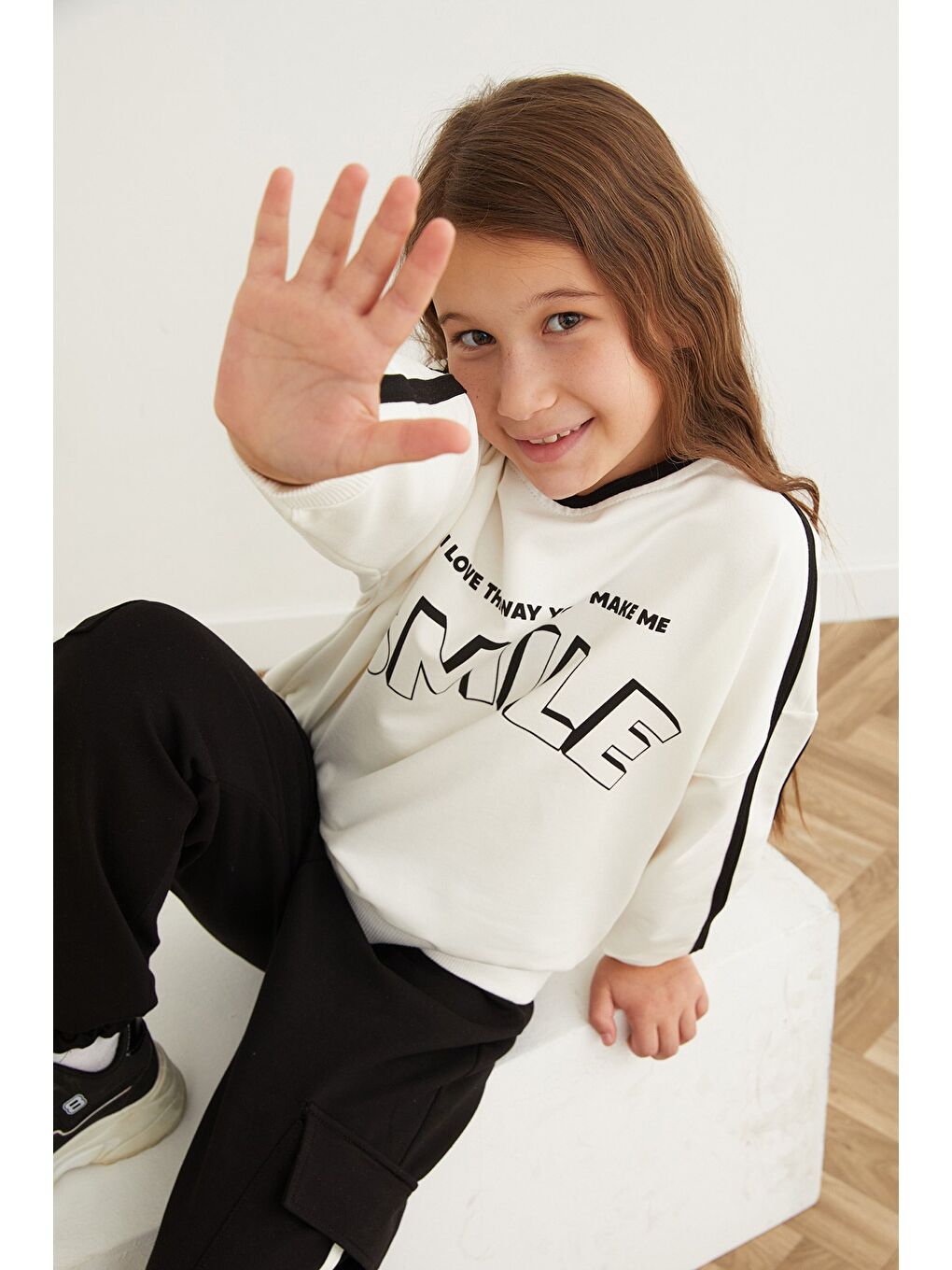 Siyah Smile Baskılı Paçası Stoperli Kız Çocuk Takım-4