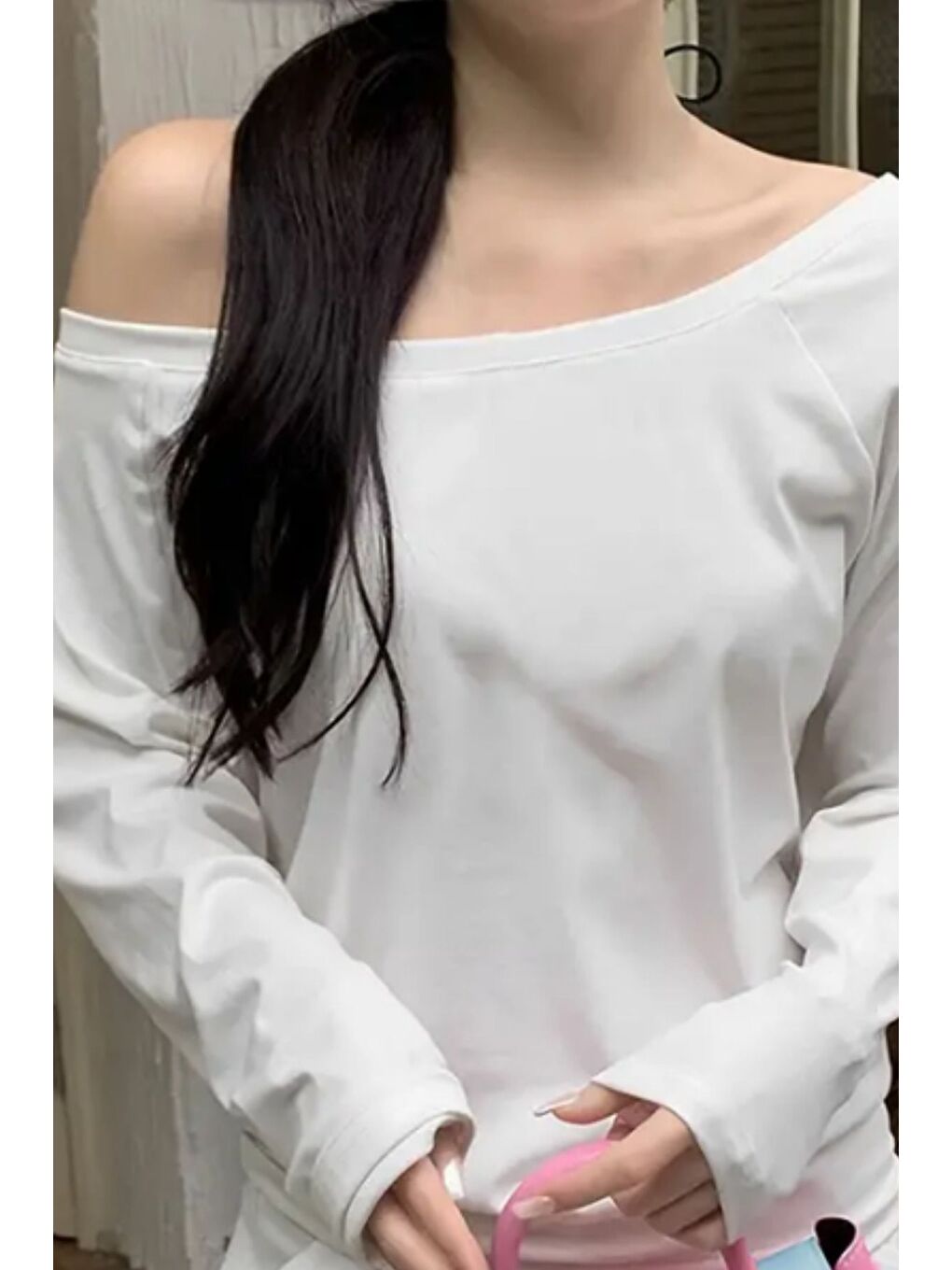 Beyaz Kadın Düşük Omuz Kayık Yaka Oversize Uzun Kollu T-Shirt-1