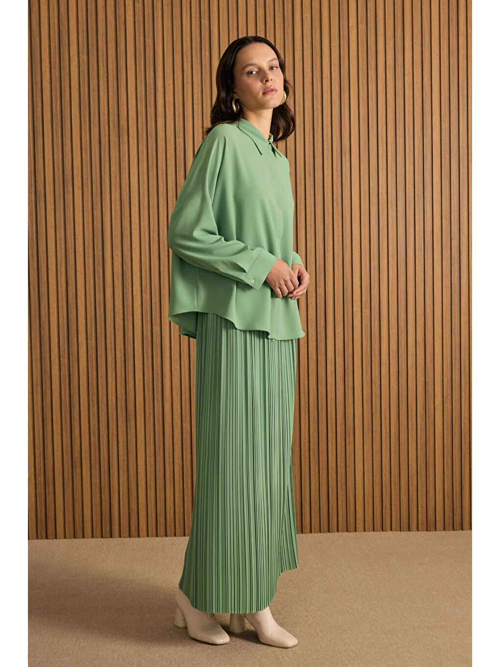 Yeşil Kırışık Piliseli Etek-1