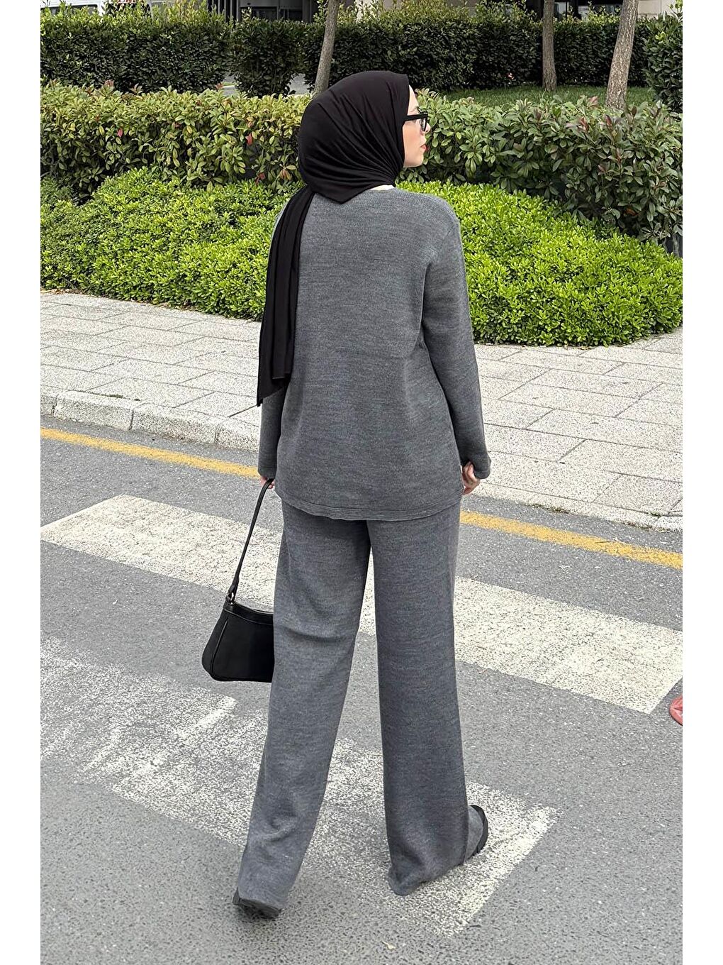 Cepli Hırkalı Takım Gri-3