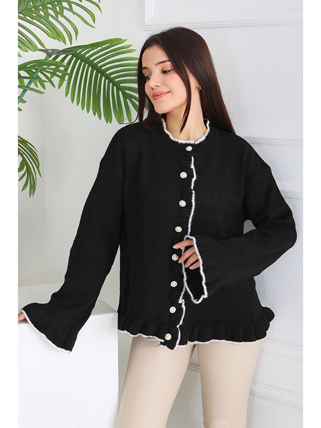 İnci Düğmeli Triko Hırka Siyah - 28005-SIYAH-1