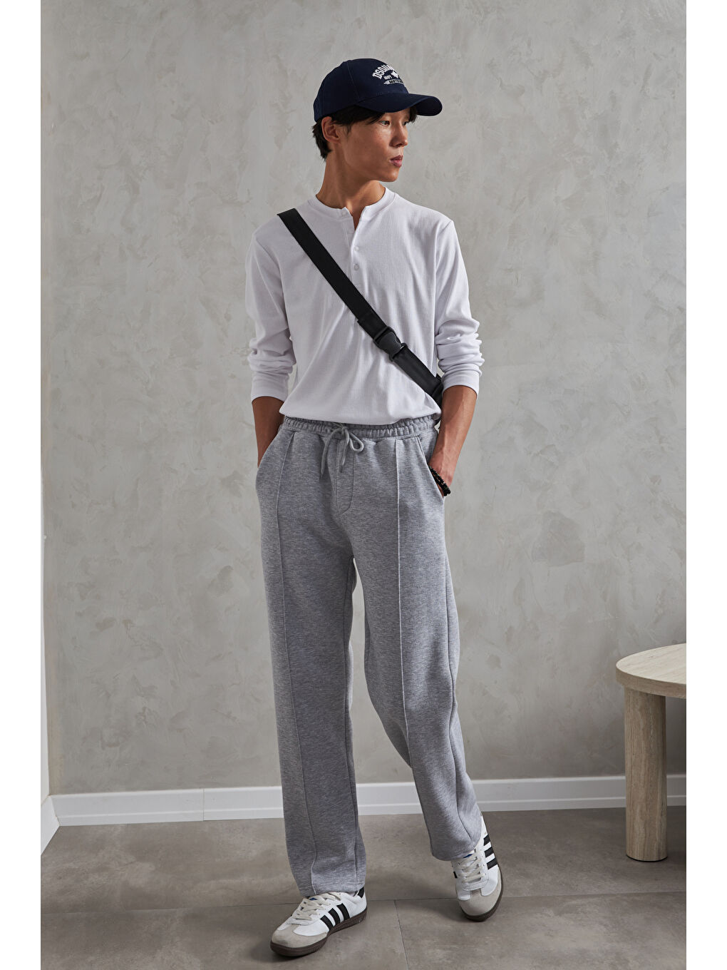 Gri Erkek Önü Dikiş Detaylı Baggy Eşofman Altı-7