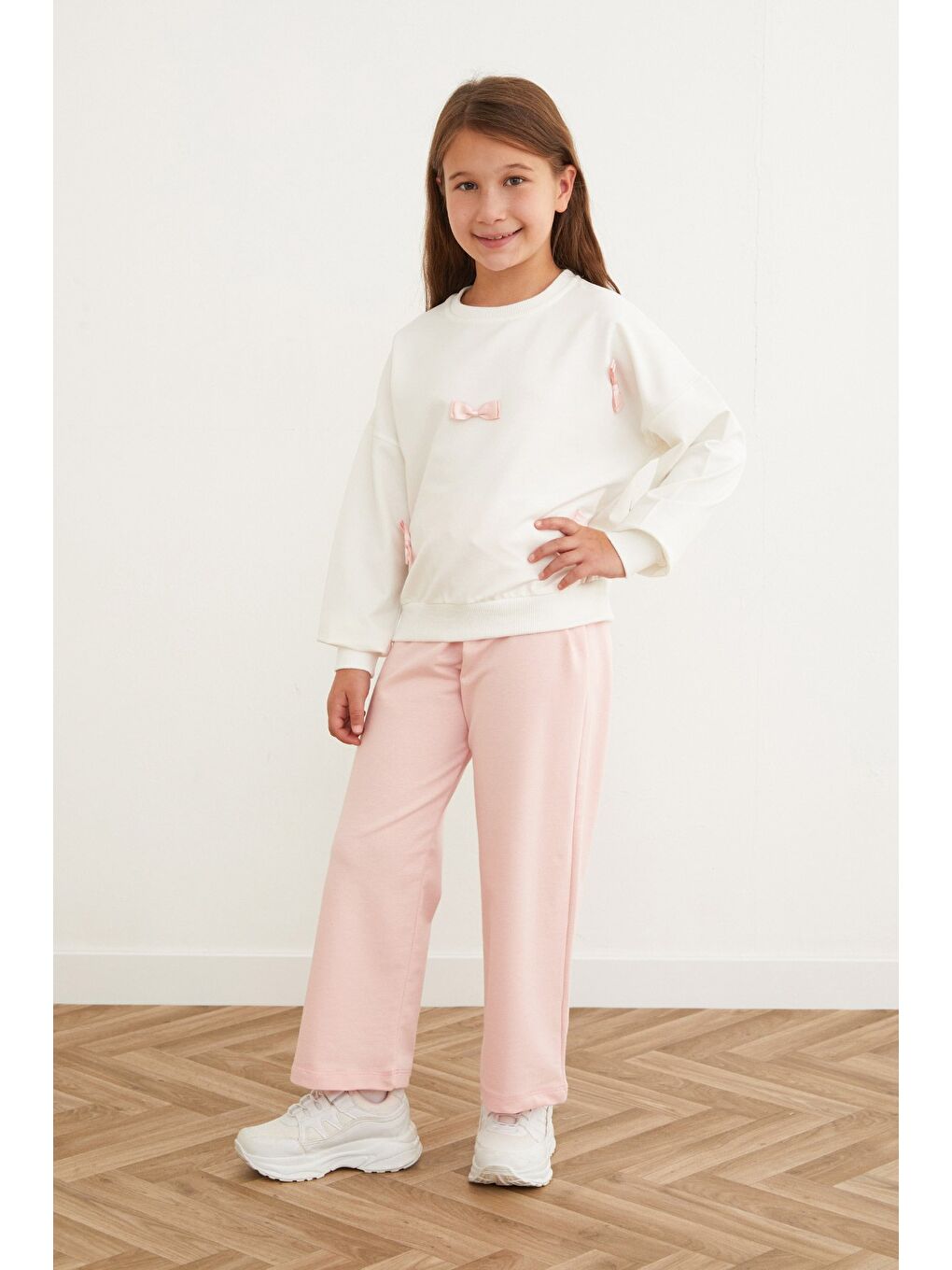 Pembe Kurdele Detaylı Beli Lastikli Kız Çocuk Takım-4