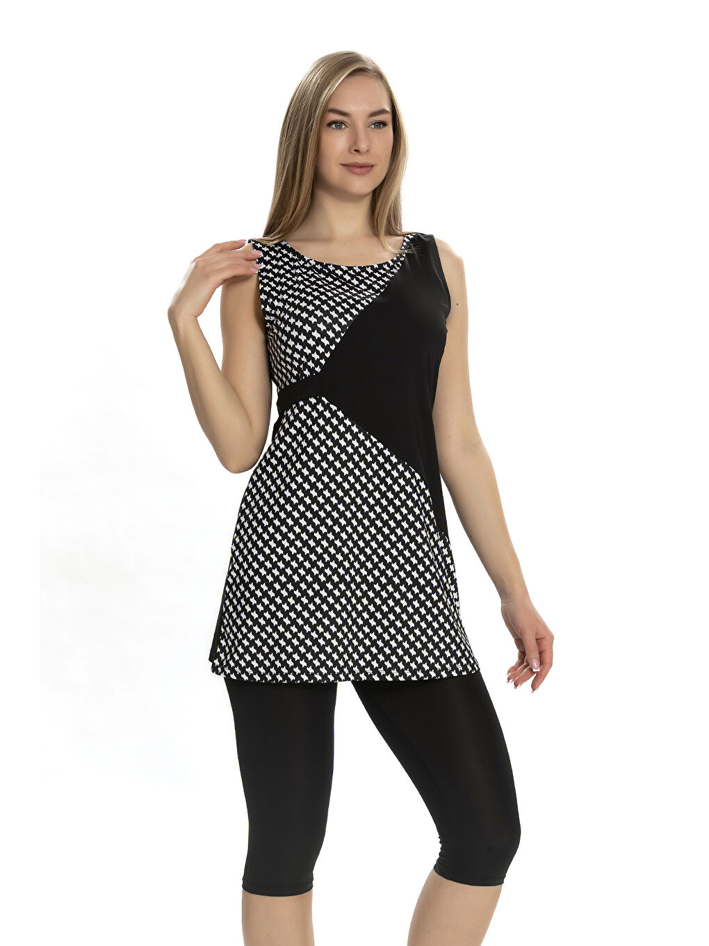 Sıfır Kol Taytlı Yarı Kapalı Mayo 155-01 Siyah