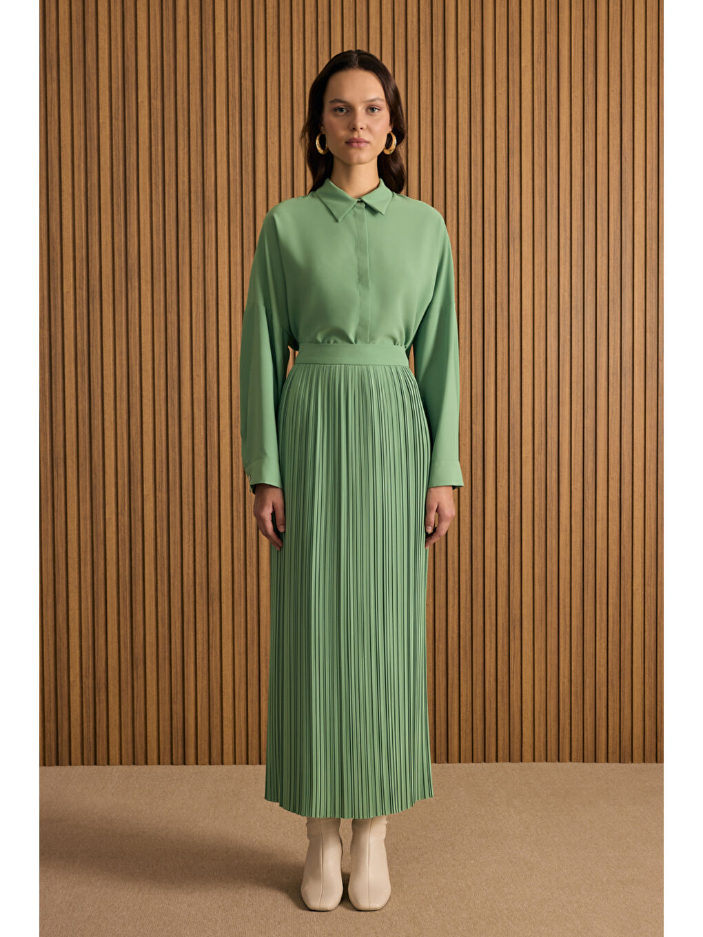 Yeşil Kırışık Piliseli Etek-2