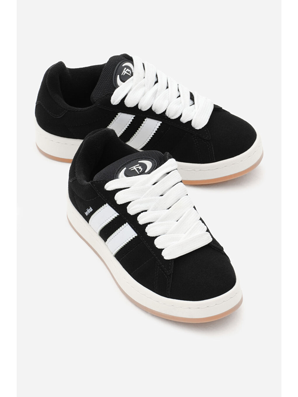 Kadın Siyah Süet Termo Taban Yanı Şeritli Bağcıklı Spor Ayakkabı-2