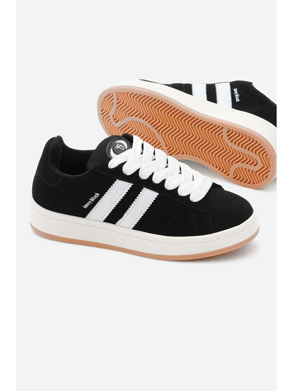 Kadın Siyah Süet Termo Taban Yanı Şeritli Bağcıklı Spor Ayakkabı-3