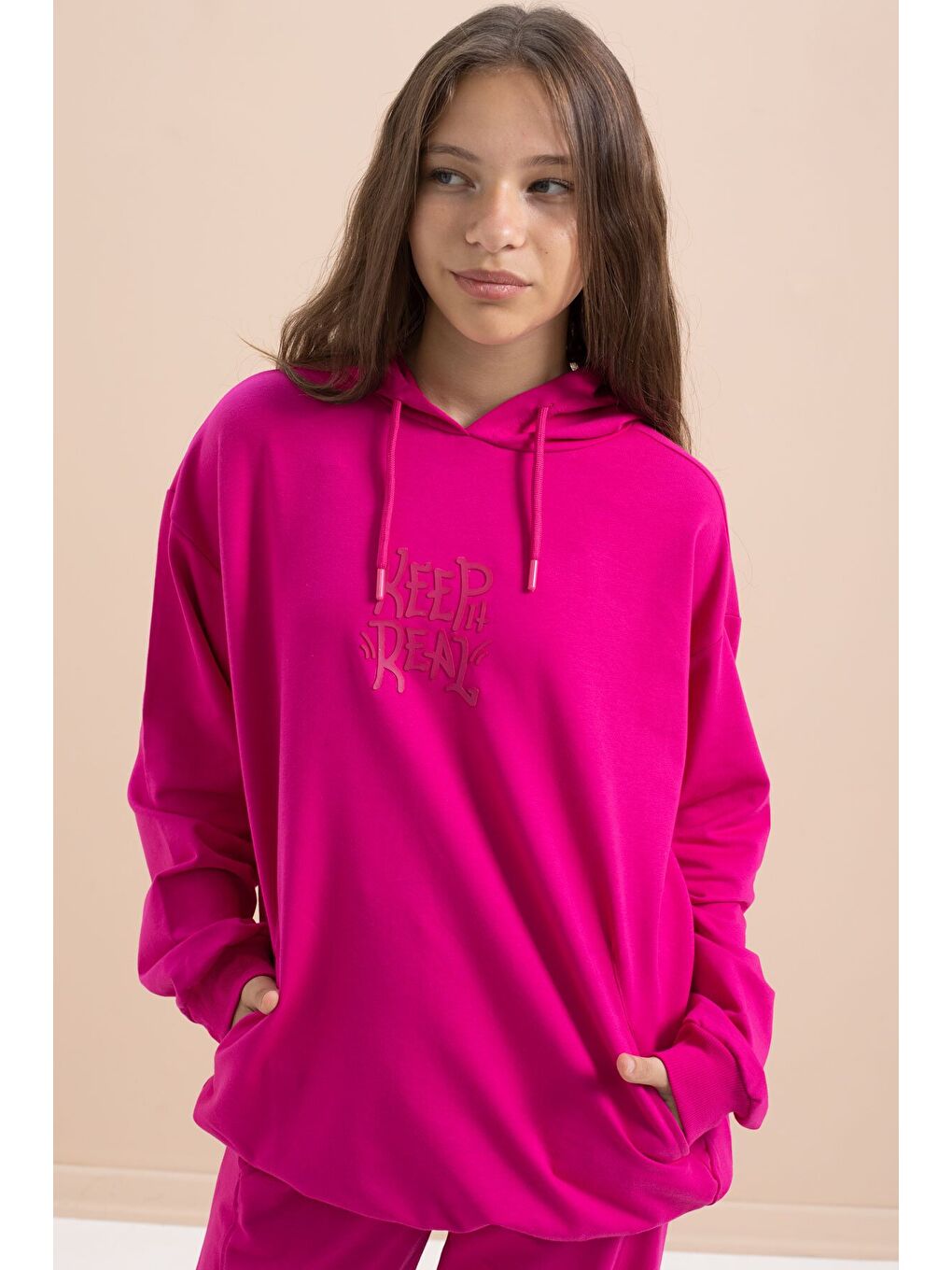 Fuşya Yazı Baskılı Kapüşonlu Geniş Paça Kız Çocuk Eşofman Takımı 21432-1