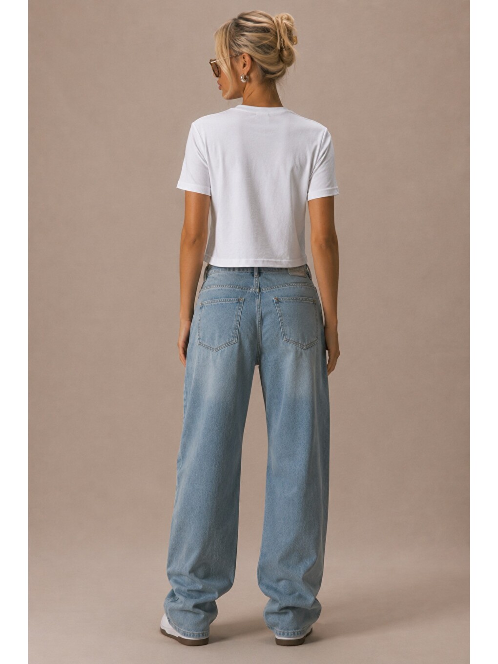 Beyaz Kadın Cherry Baskılı Crop Tişört Relax Kalıp Bisiklet Yaka %100 Pamuk Süprem Kısa Kollu T-shirt-2