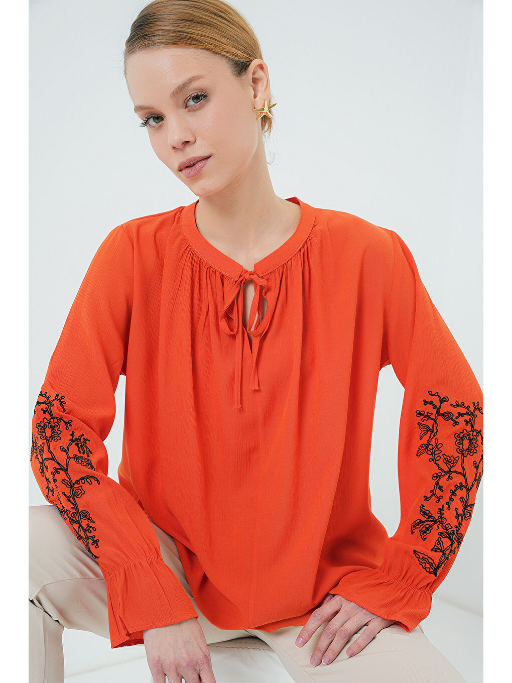 Kadın Nakışlı Örme Bluz 941 - Turuncu