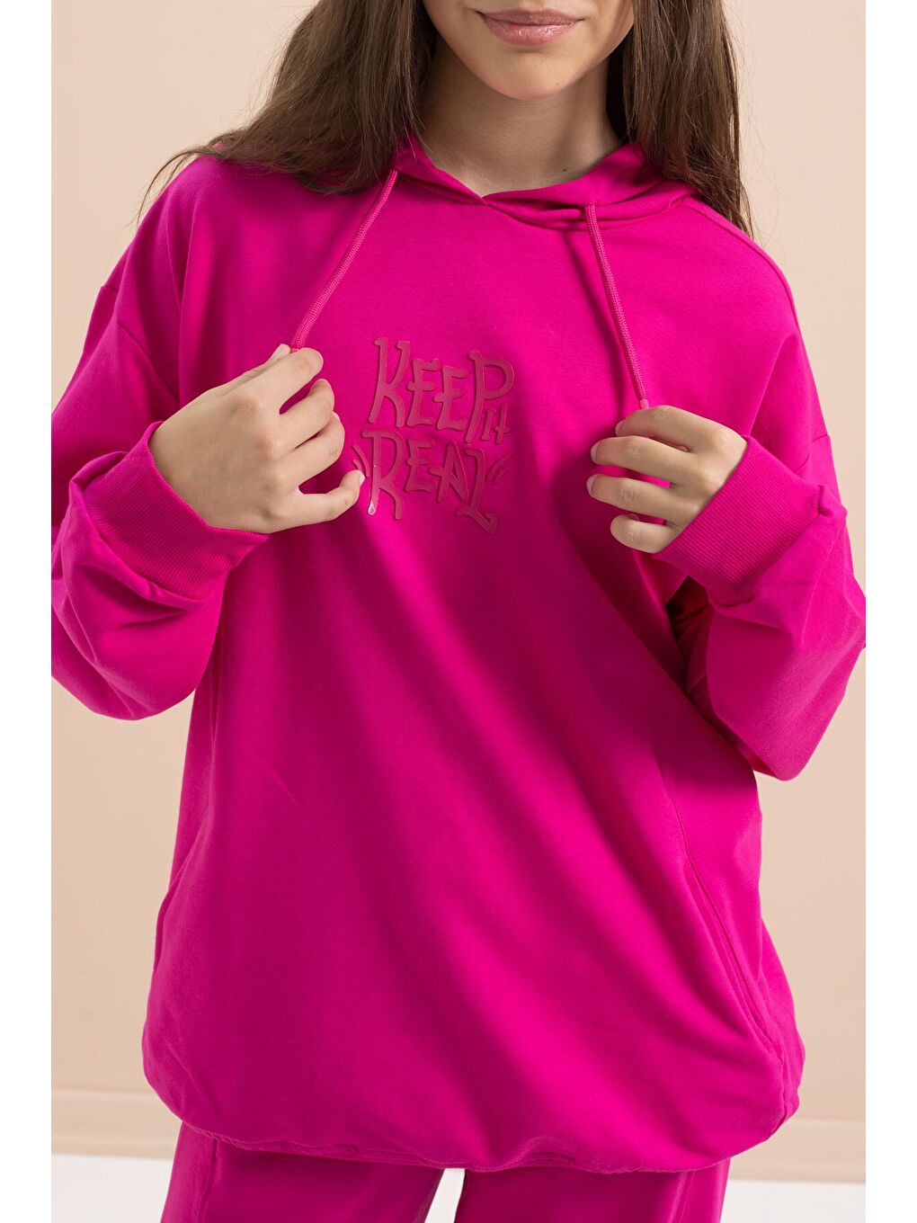 Fuşya Yazı Baskılı Kapüşonlu Geniş Paça Kız Çocuk Eşofman Takımı 21432-3