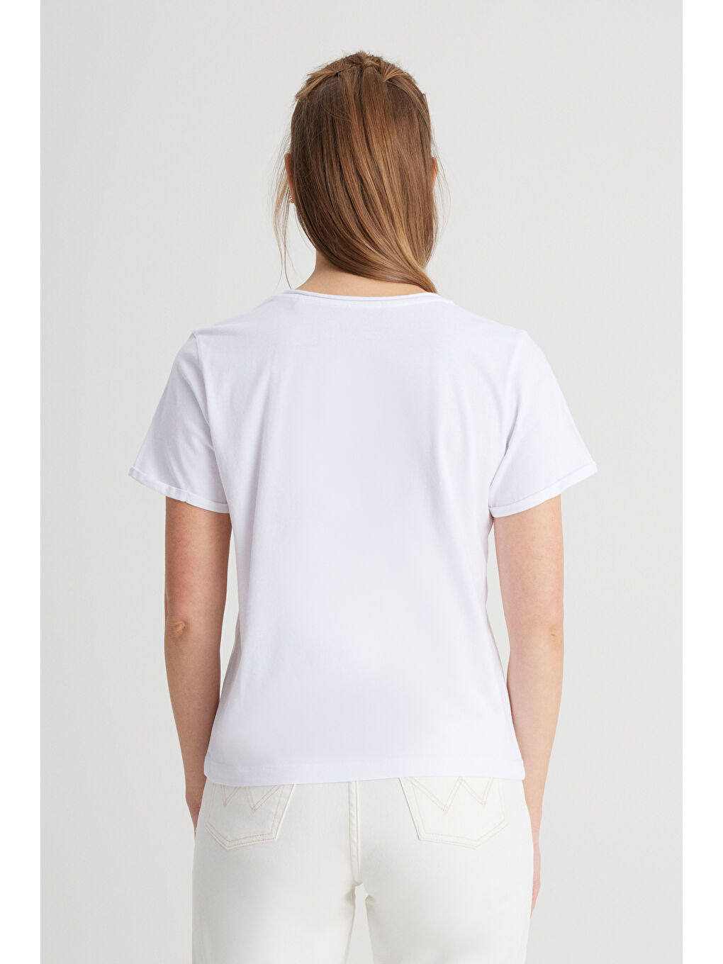 Regular Fit Normal Kesim V Yaka %100 Pamuk Beyaz Tişört-4