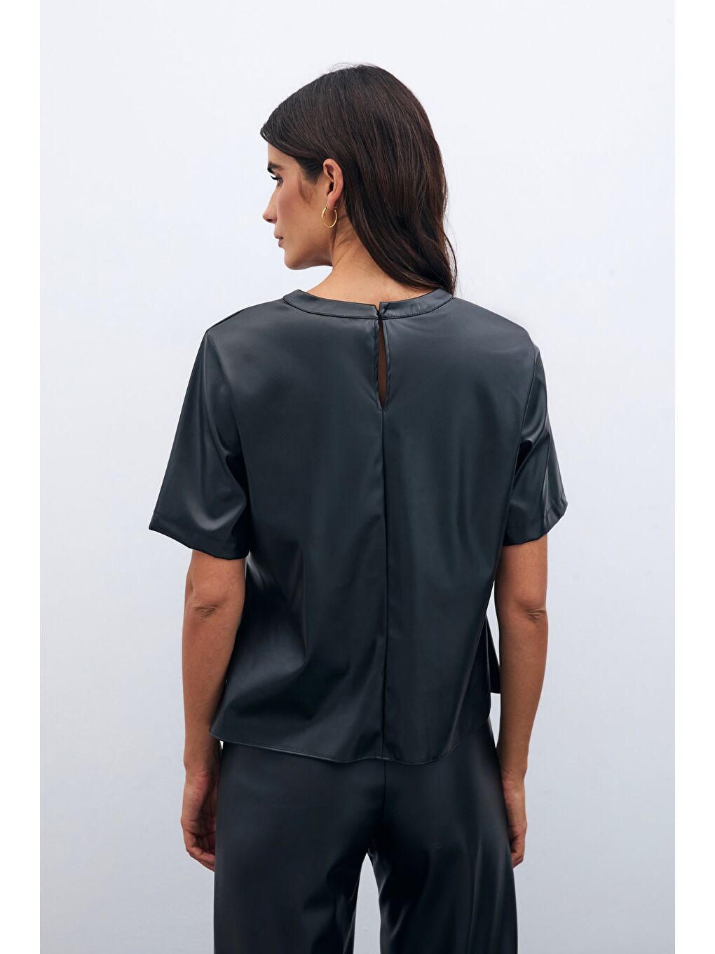 Kısa Kol Deri Bluz - Siyah-4