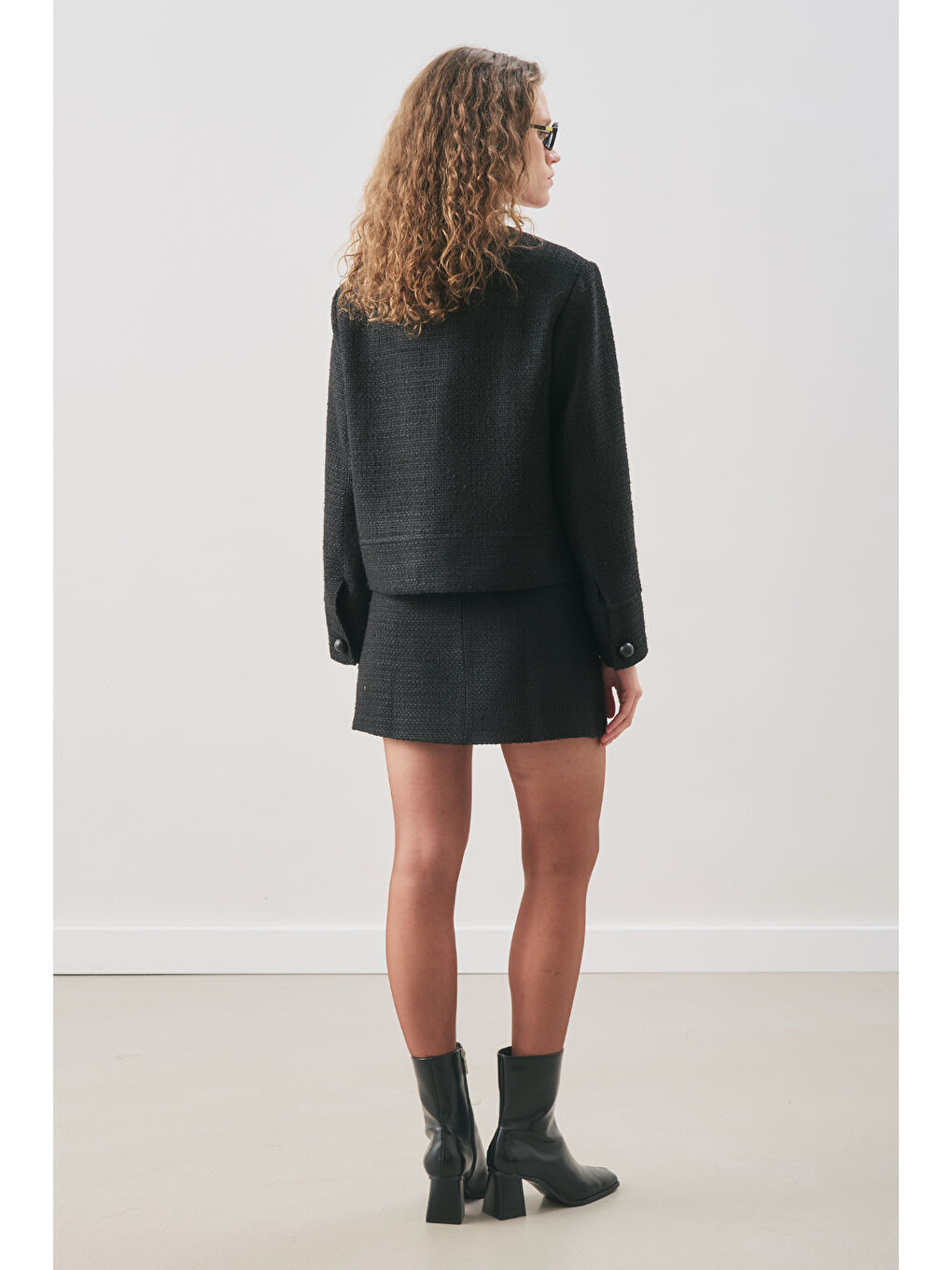 Bukle Kumaş Kısa Ceket Siyah-4