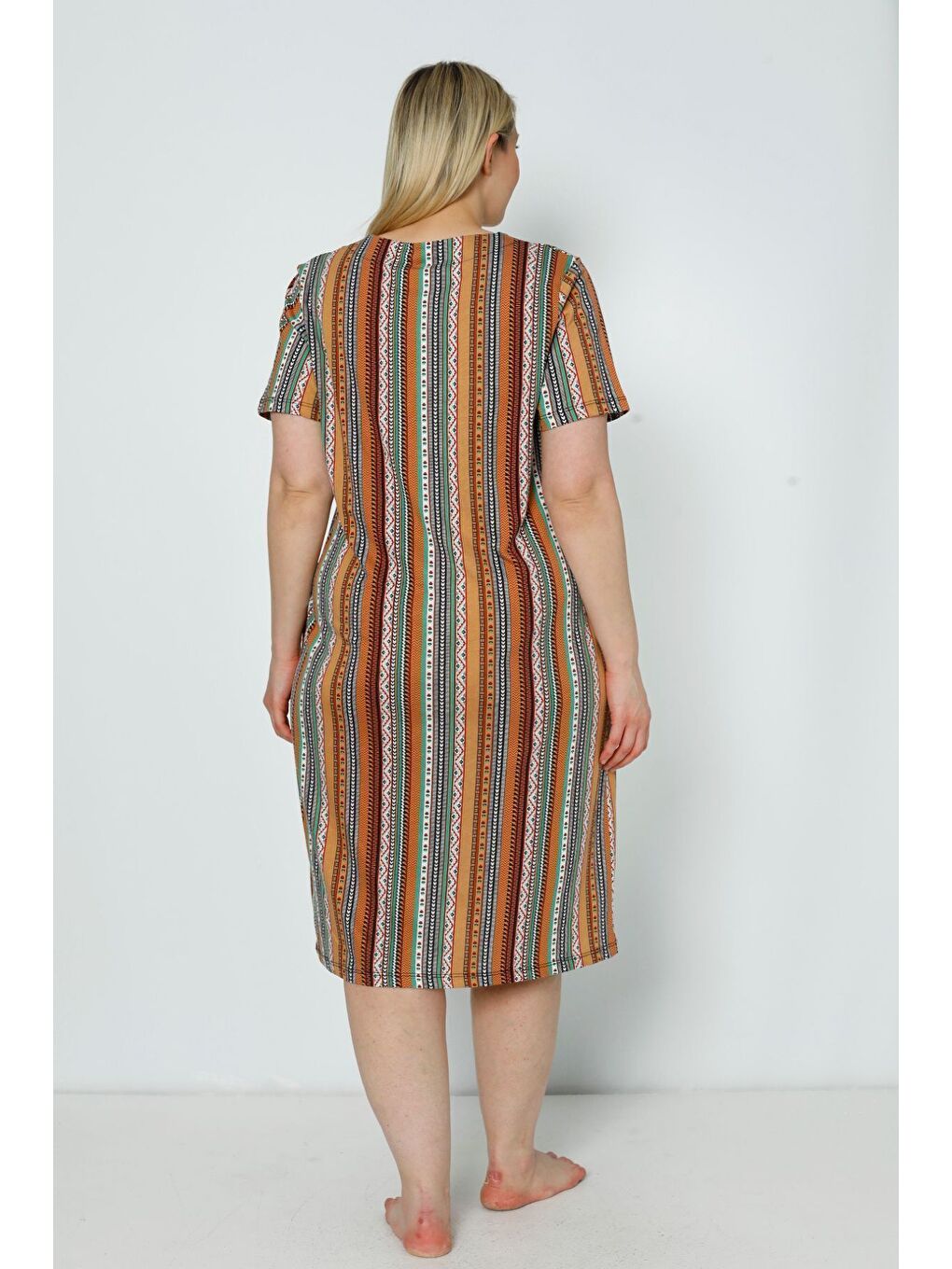 Karışık kadın kısa kollu desenli cepli büyük beden pamuklu elbise-3