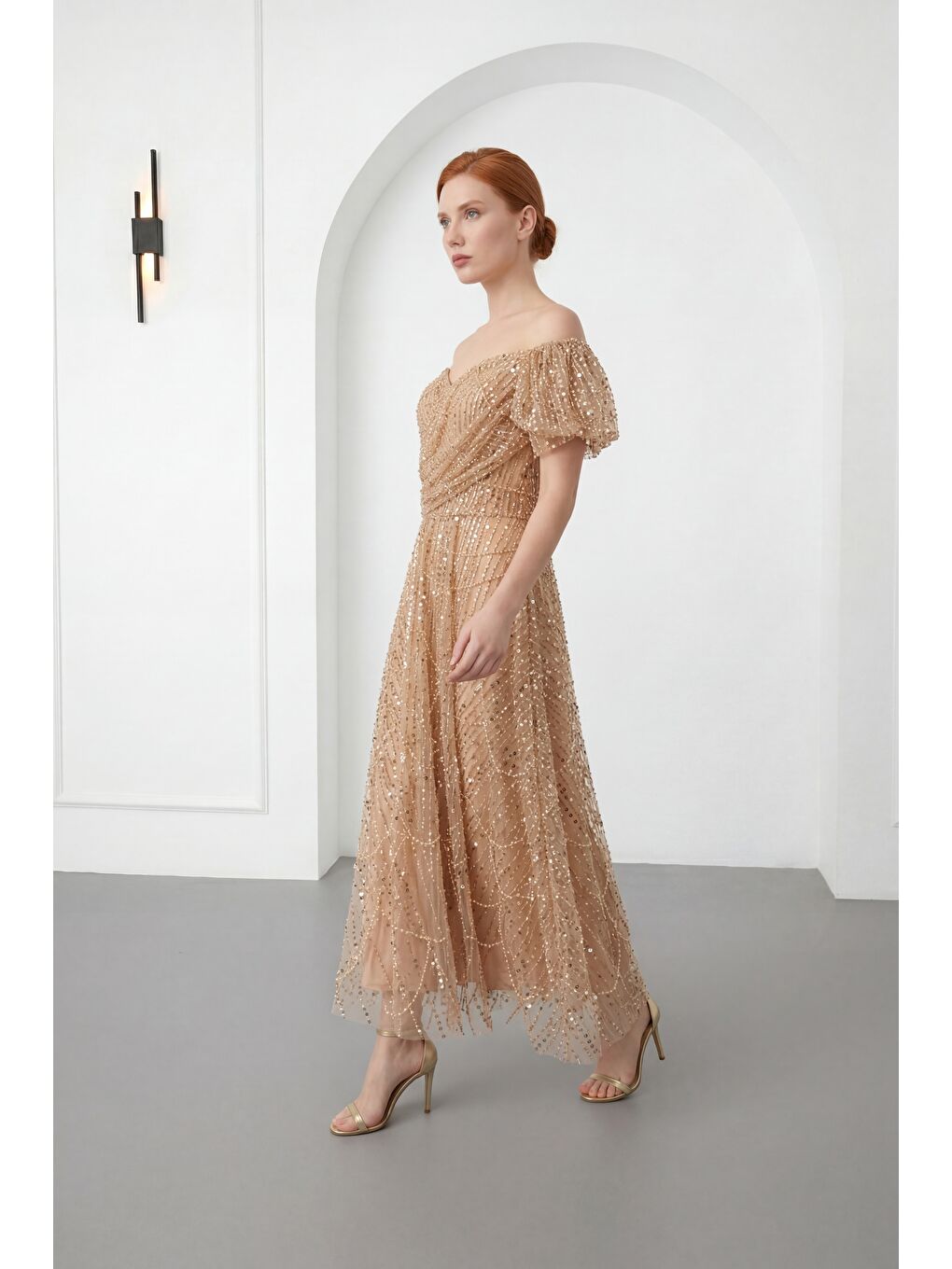 Sarı Kadın Gold Dar Kalıp Kayık Yaka Boncuklu Midi Kloş Abiye Elbise-1