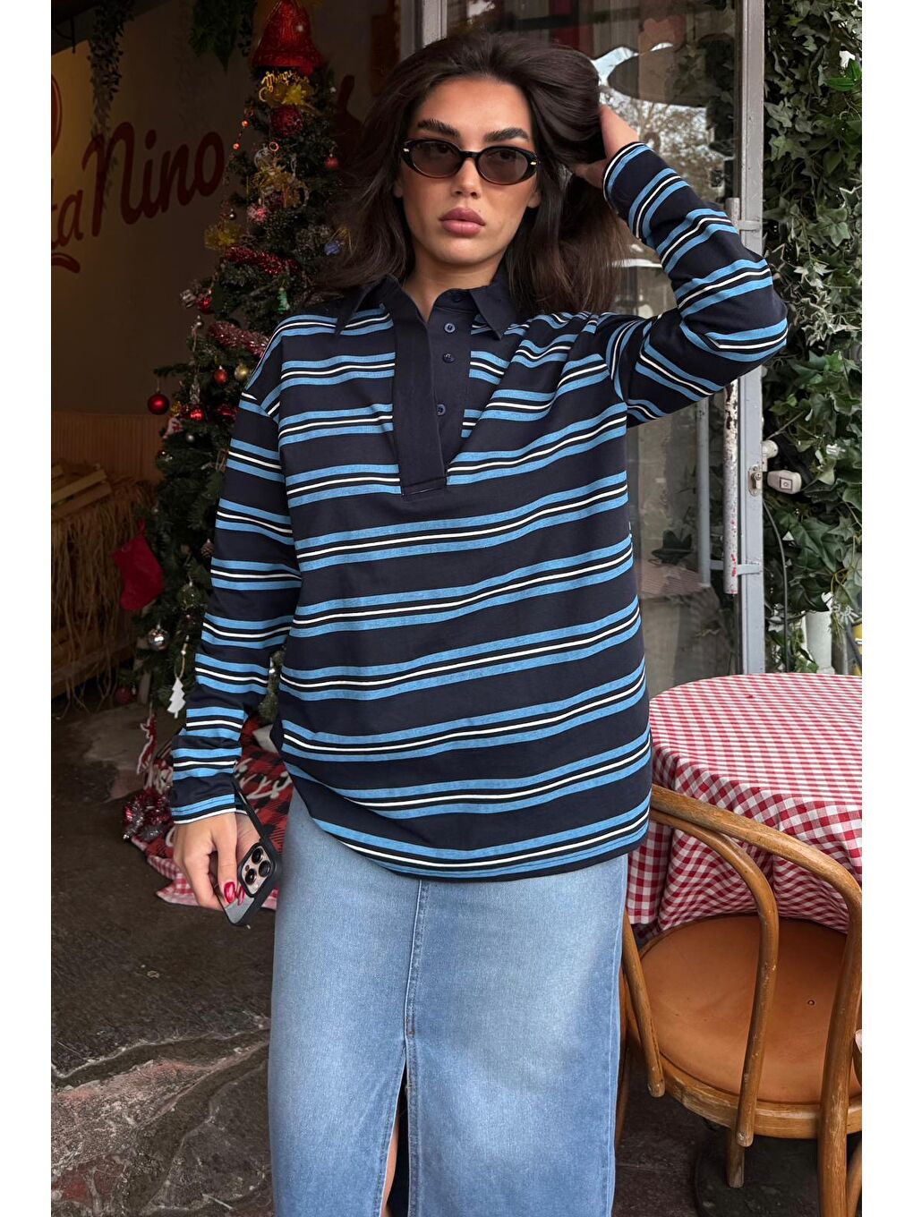 Lacivert Çizgili Düğmeli Polo Yaka Kadın Uzun Kollu Tişört  Mg2587