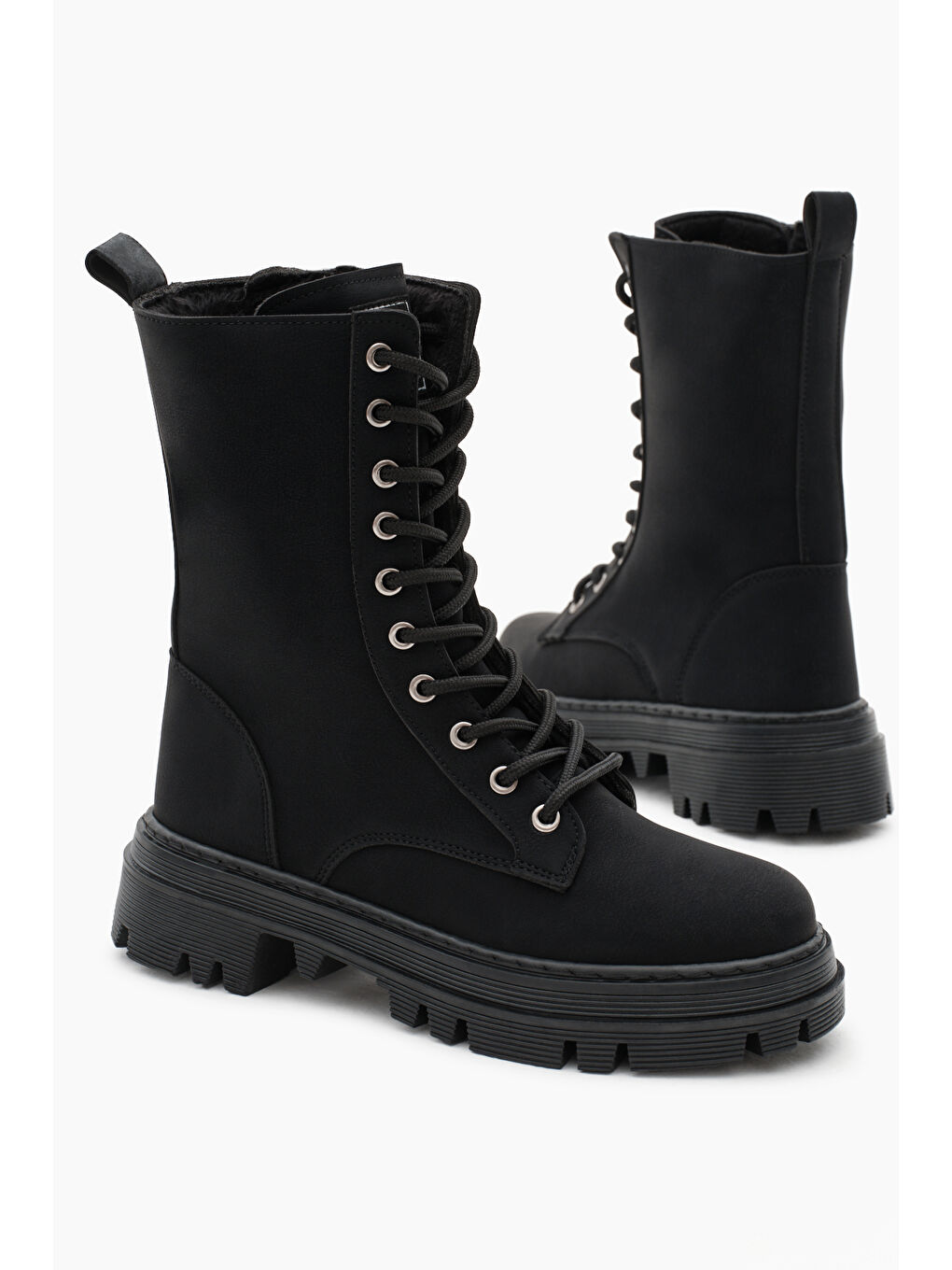 Kadın Siyah Mat Termo Taban Yanı Çift Tokalı Bağcıklı ve Fermuarlı Bot-3