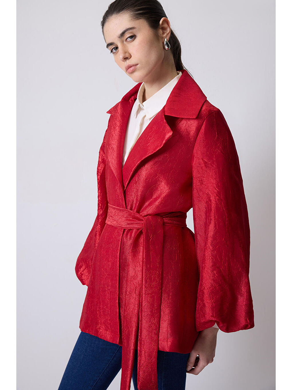Kırmızı Jakarlı Kemerli Oversıze Ceket-1