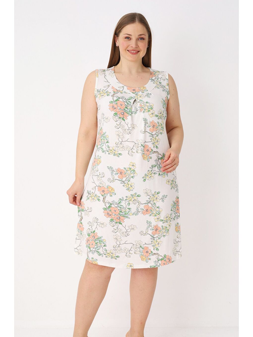 Beyaz Çiçek Desenli Askılı Elastanlı Kadın Büyük Beden Anvelop Gecelik