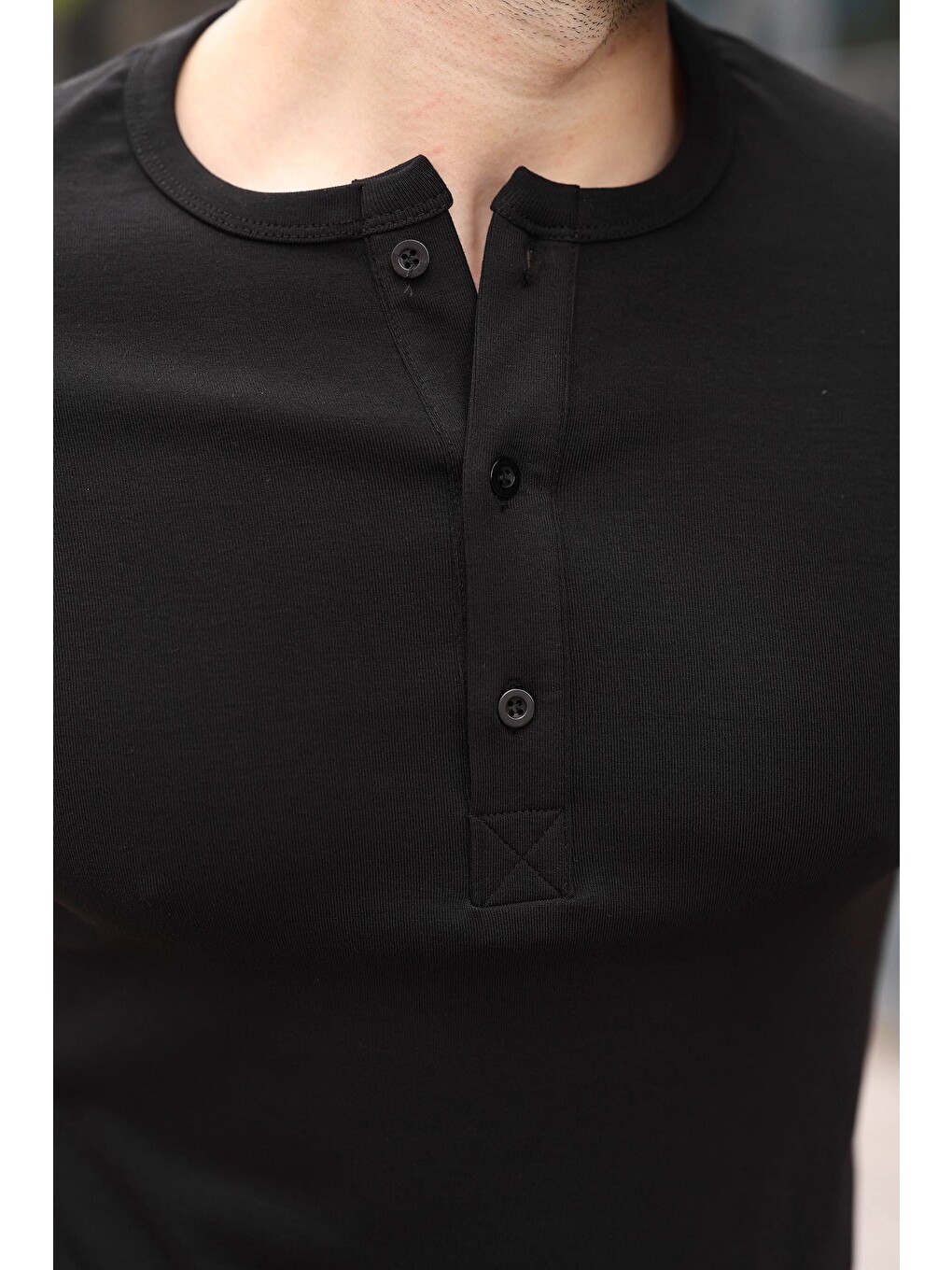 Siyah Yarım Düğmeli Slim Fit Erkek Tişört E7186-3