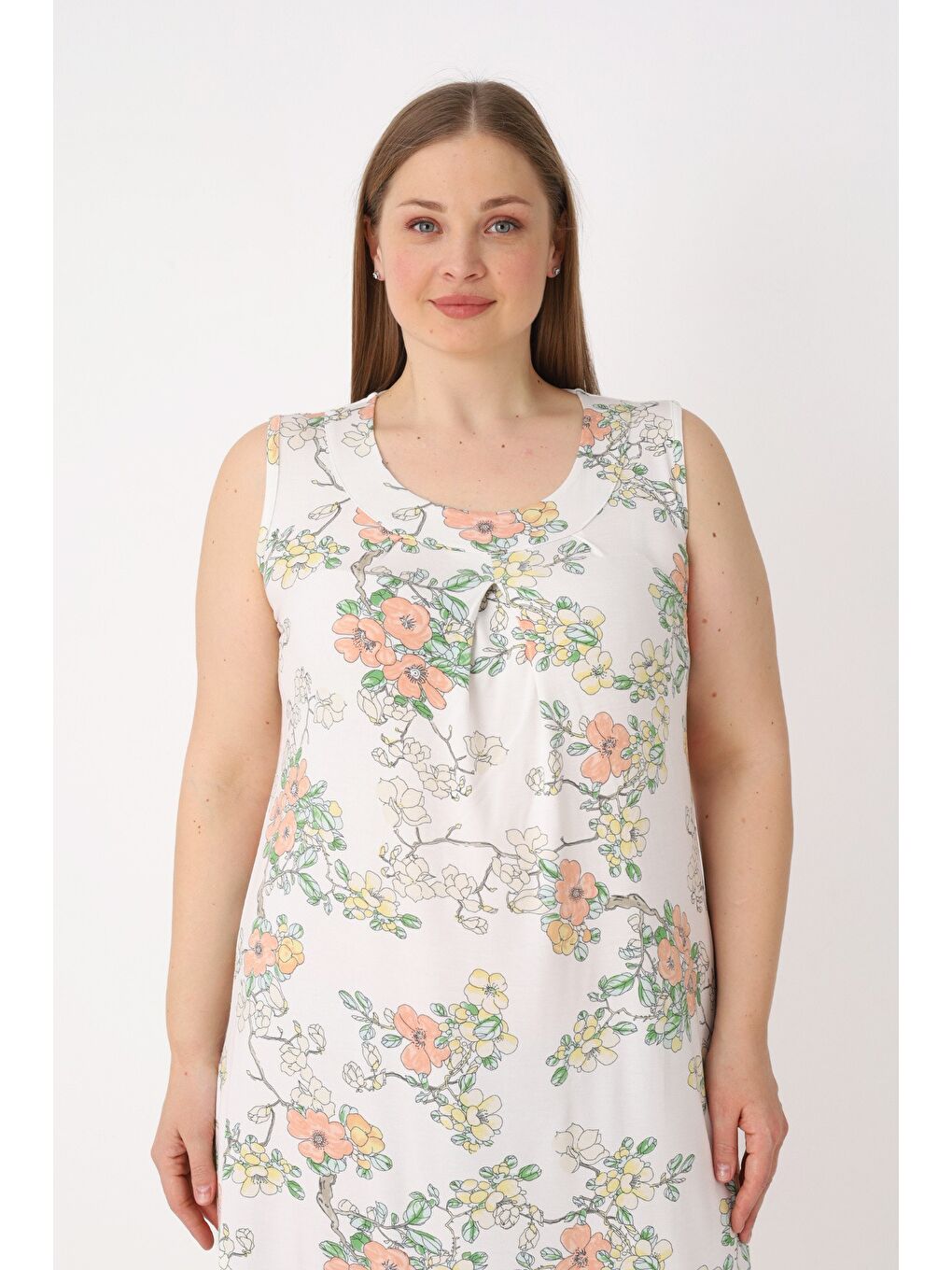 Beyaz Çiçek Desenli Askılı Elastanlı Kadın Büyük Beden Anvelop Gecelik-3