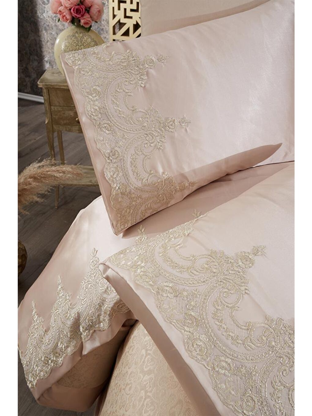 Çeyizdiyarı Fransız Güpürlü Diana Pike Takımı Bej-5