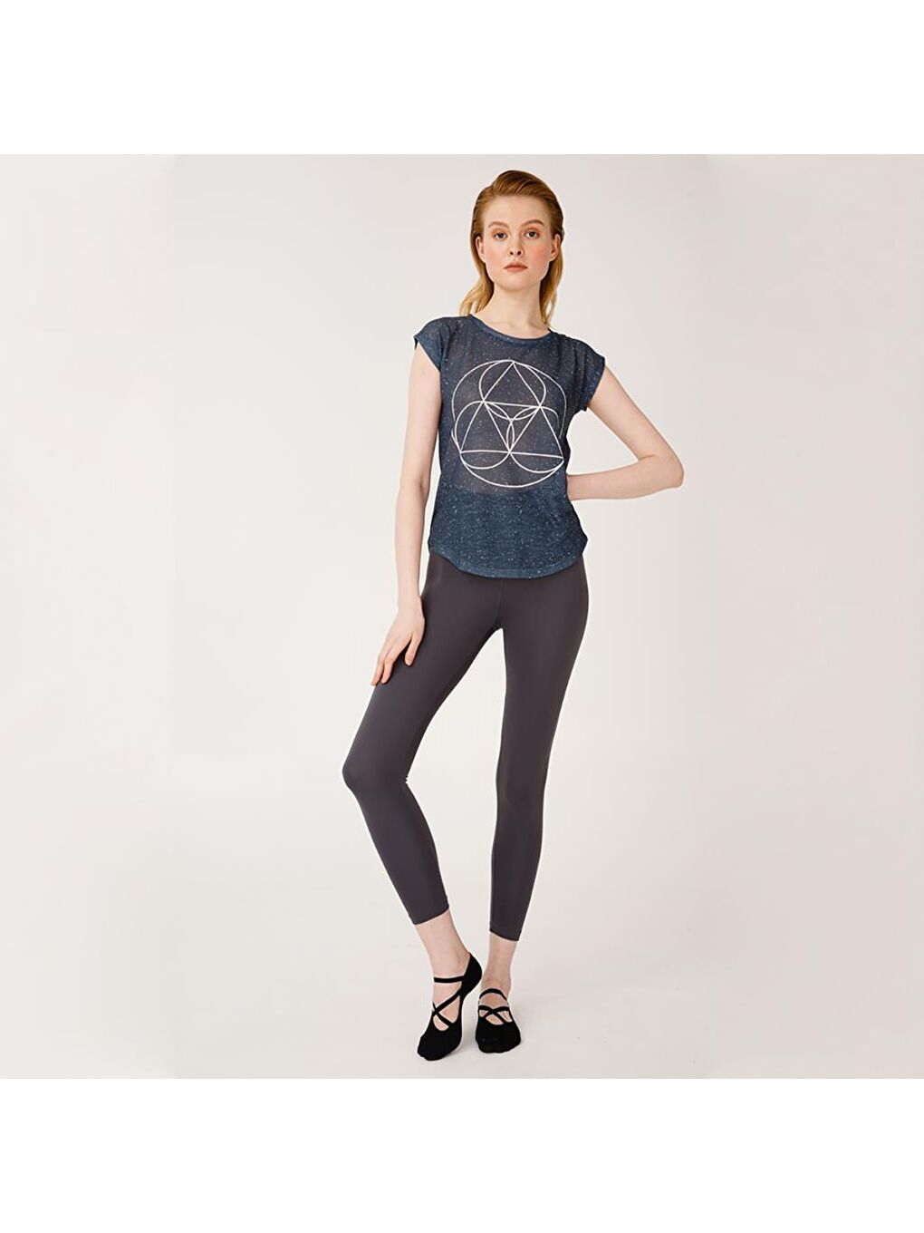 BiggYoga Namaste Antrasit T-Shirt-3