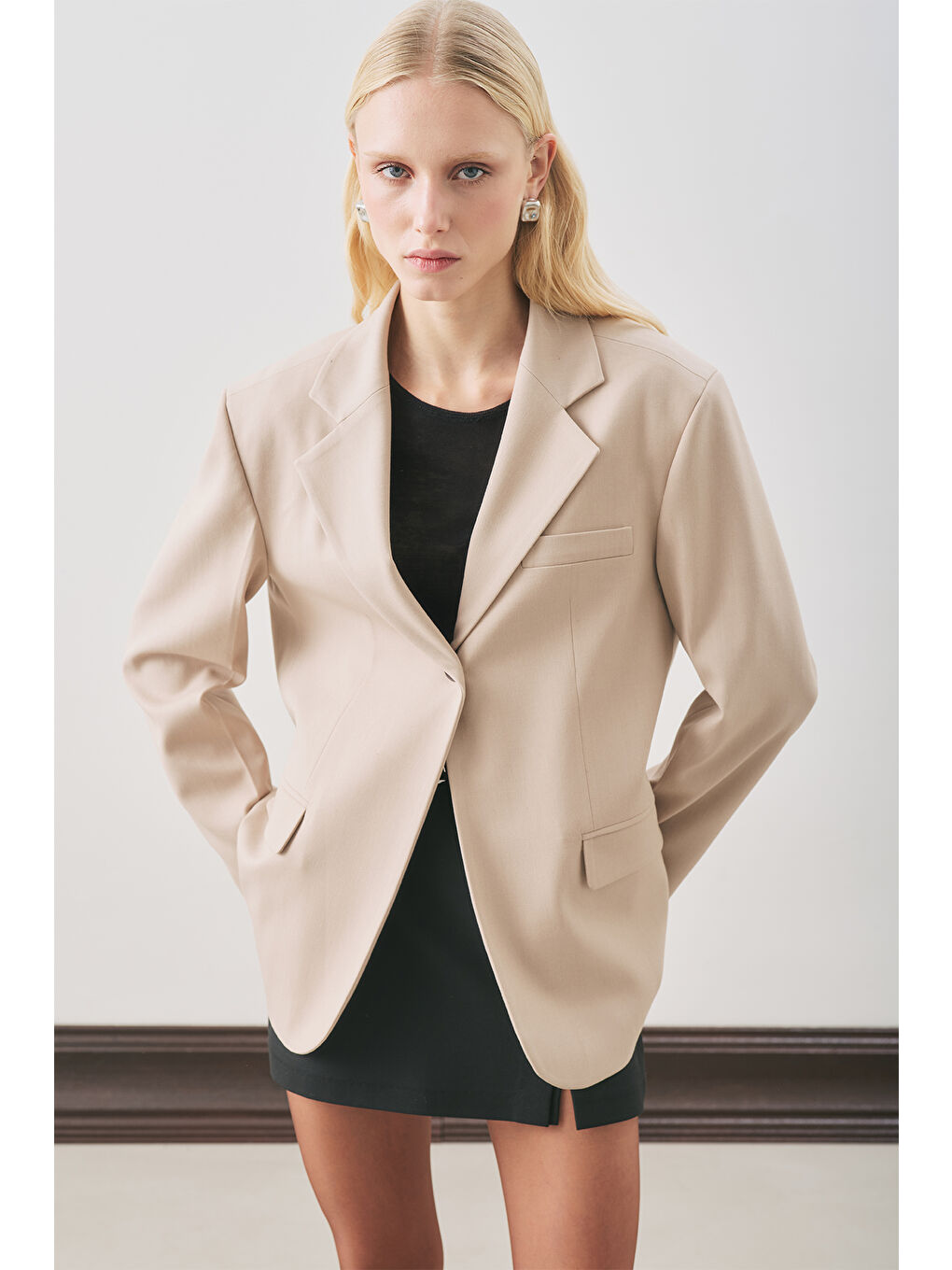 Jun Tek Düğmeli Blazer Ceket Bej