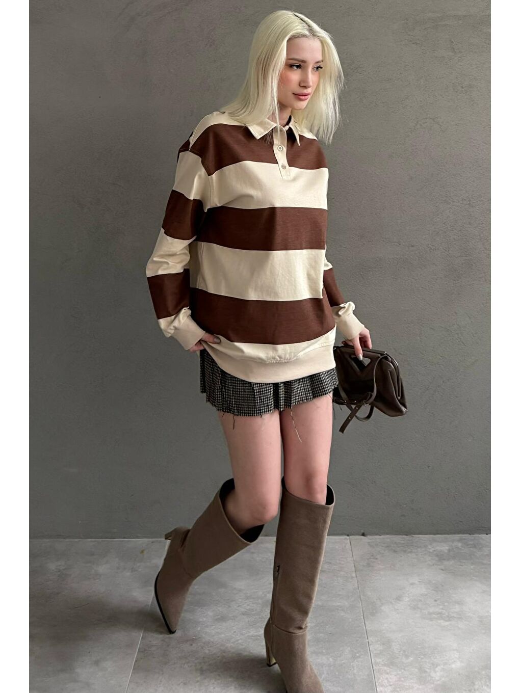 Bej Çizgili Düğmeli Polo Yaka Kadın Uzun Kollu Tişört  Mg2586-4