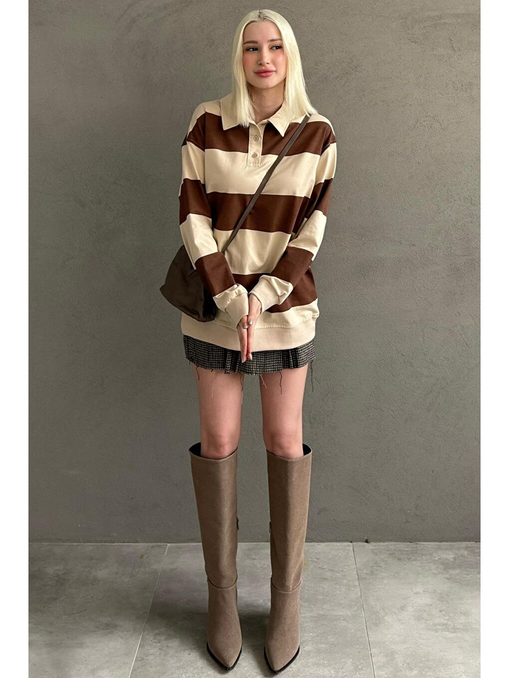 Bej Çizgili Düğmeli Polo Yaka Kadın Uzun Kollu Tişört  Mg2586-6