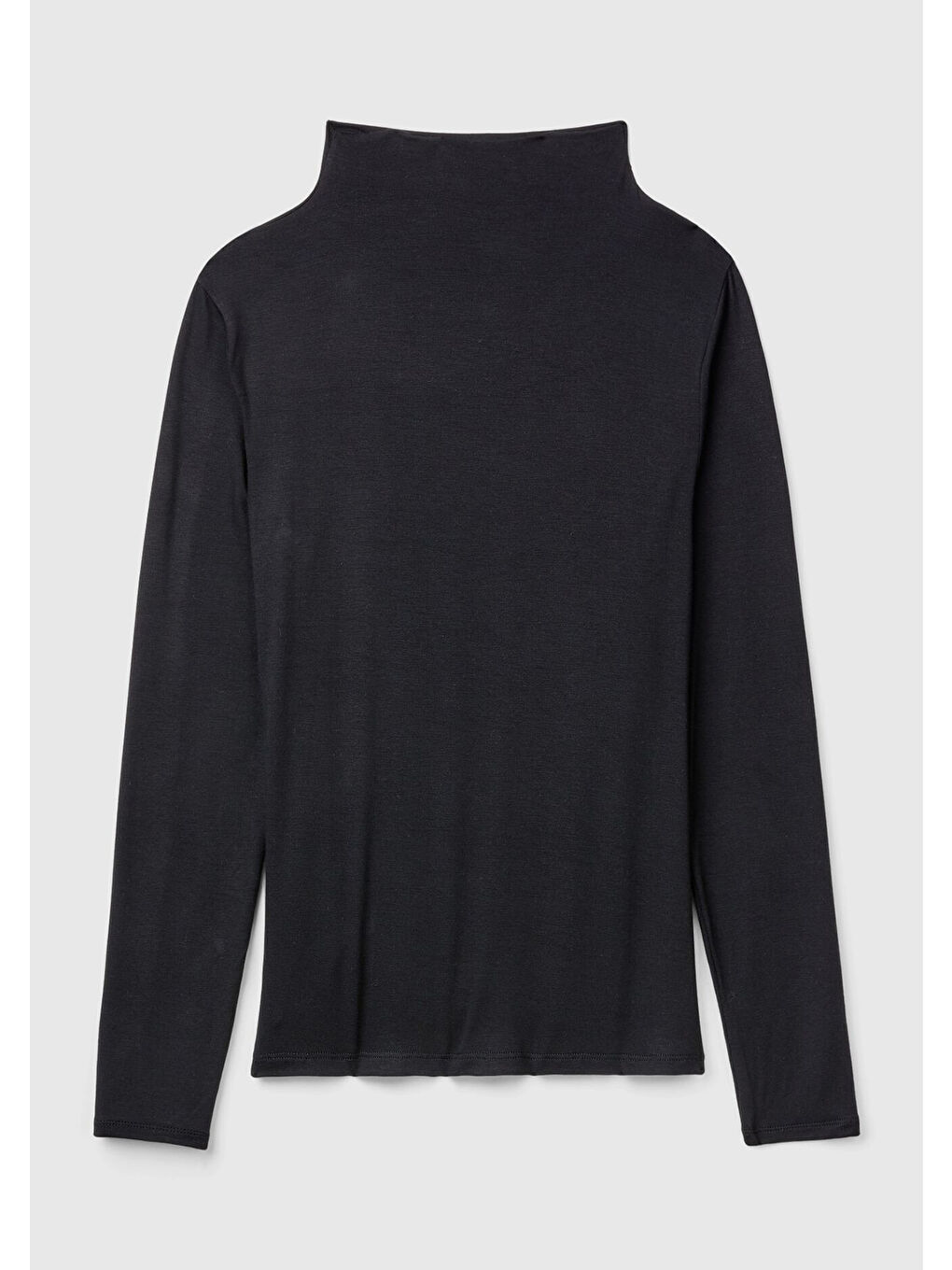 Kadın Siyah Modal Karışımlı Omzu Büzgü Detaylı Yarım Balıkçı Yaka Sweatshirt-3