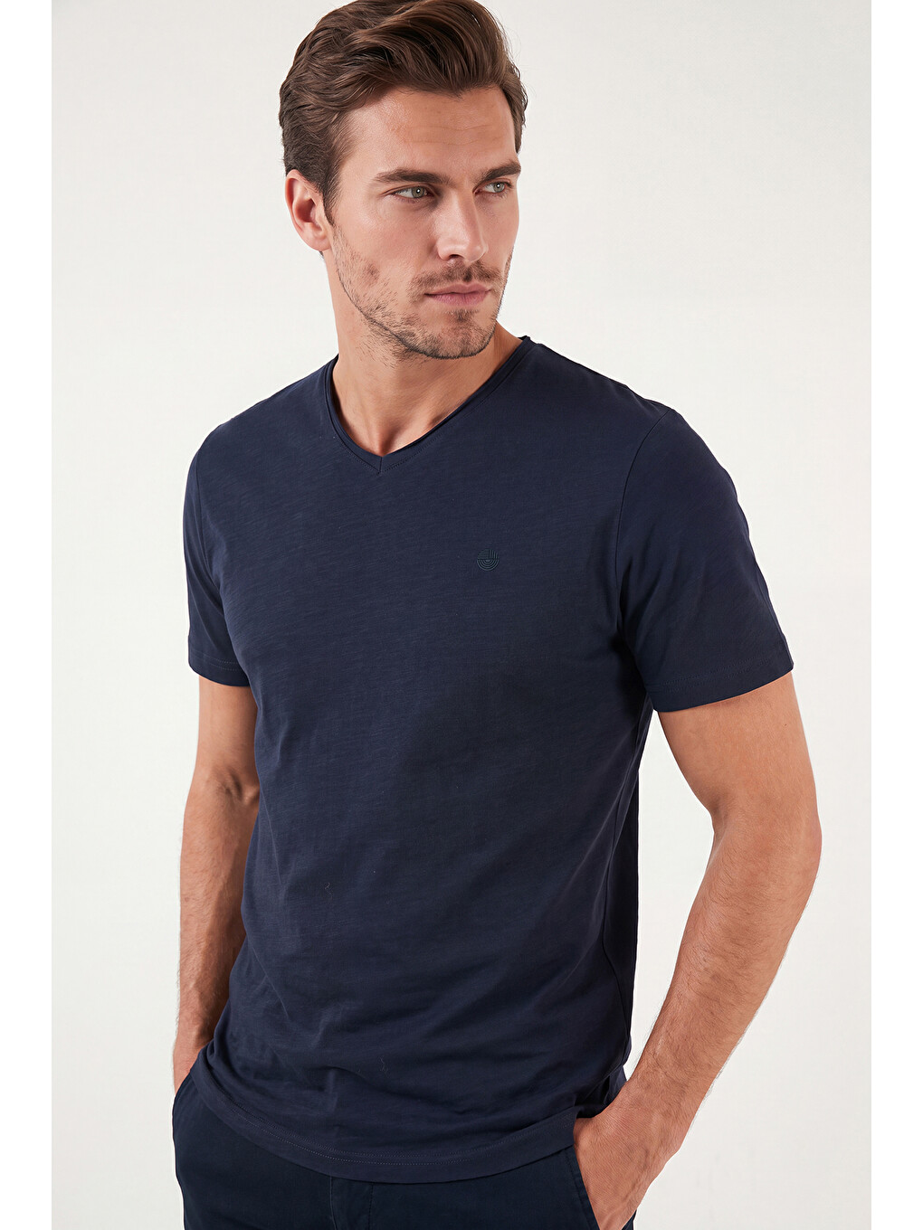 İndigo Pamuklu Regular Fit V Yaka T Shirt 5902719-2