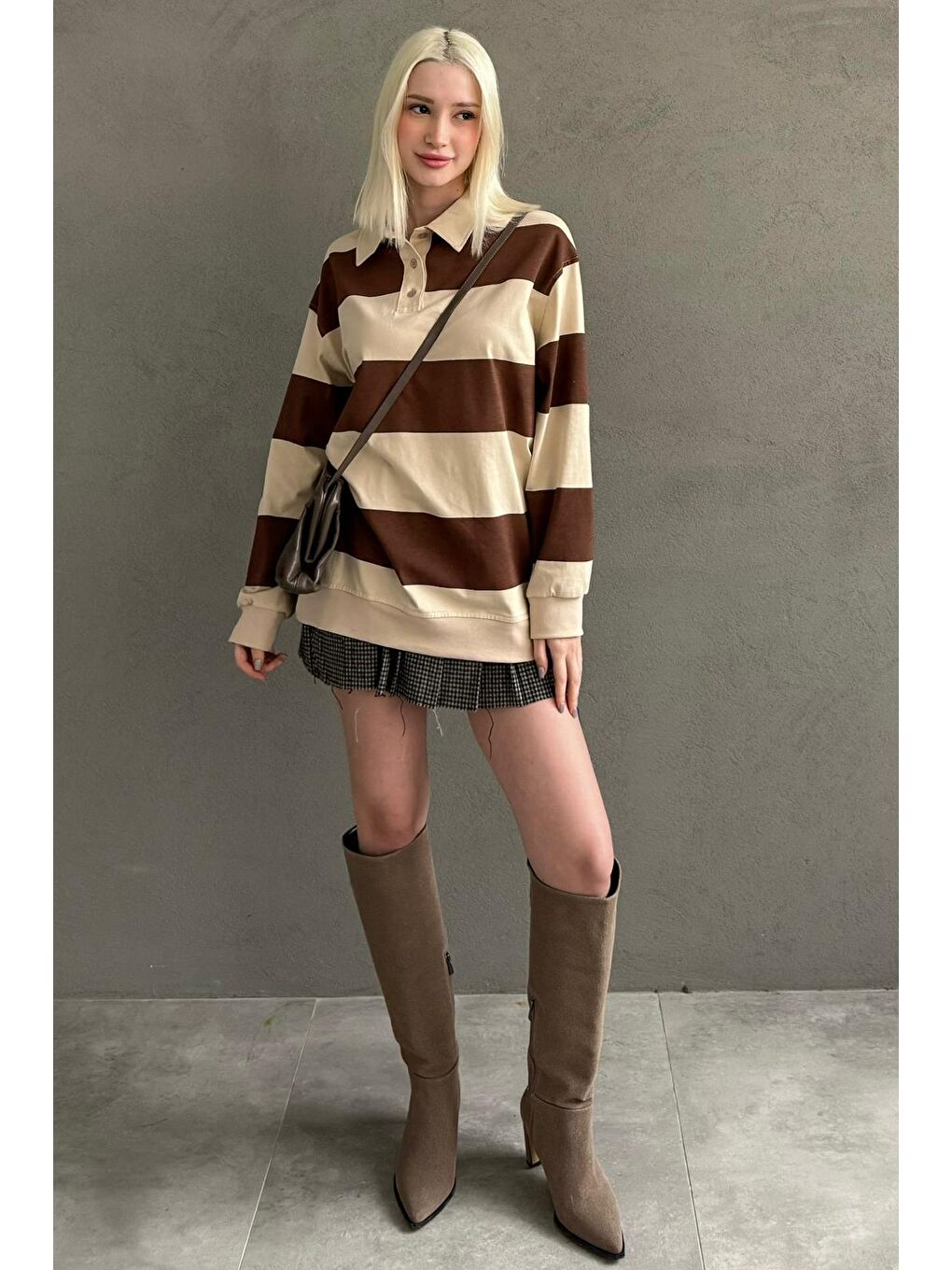 Bej Çizgili Düğmeli Polo Yaka Kadın Uzun Kollu Tişört  Mg2586-8