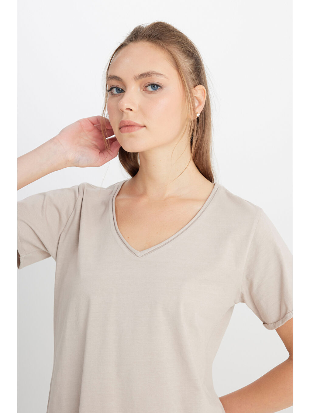 Regular Fit Normal Kesim V Yaka %100 Pamuk Bej Tişört-1