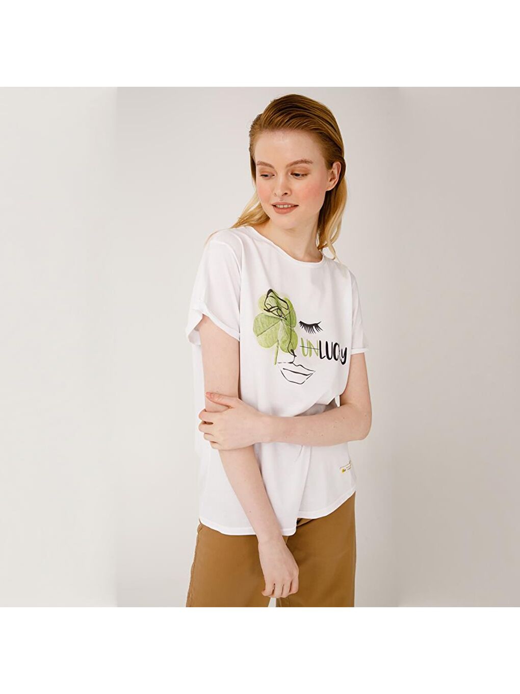 Beyaz Faces Lucky Kadın T-Shirt-4