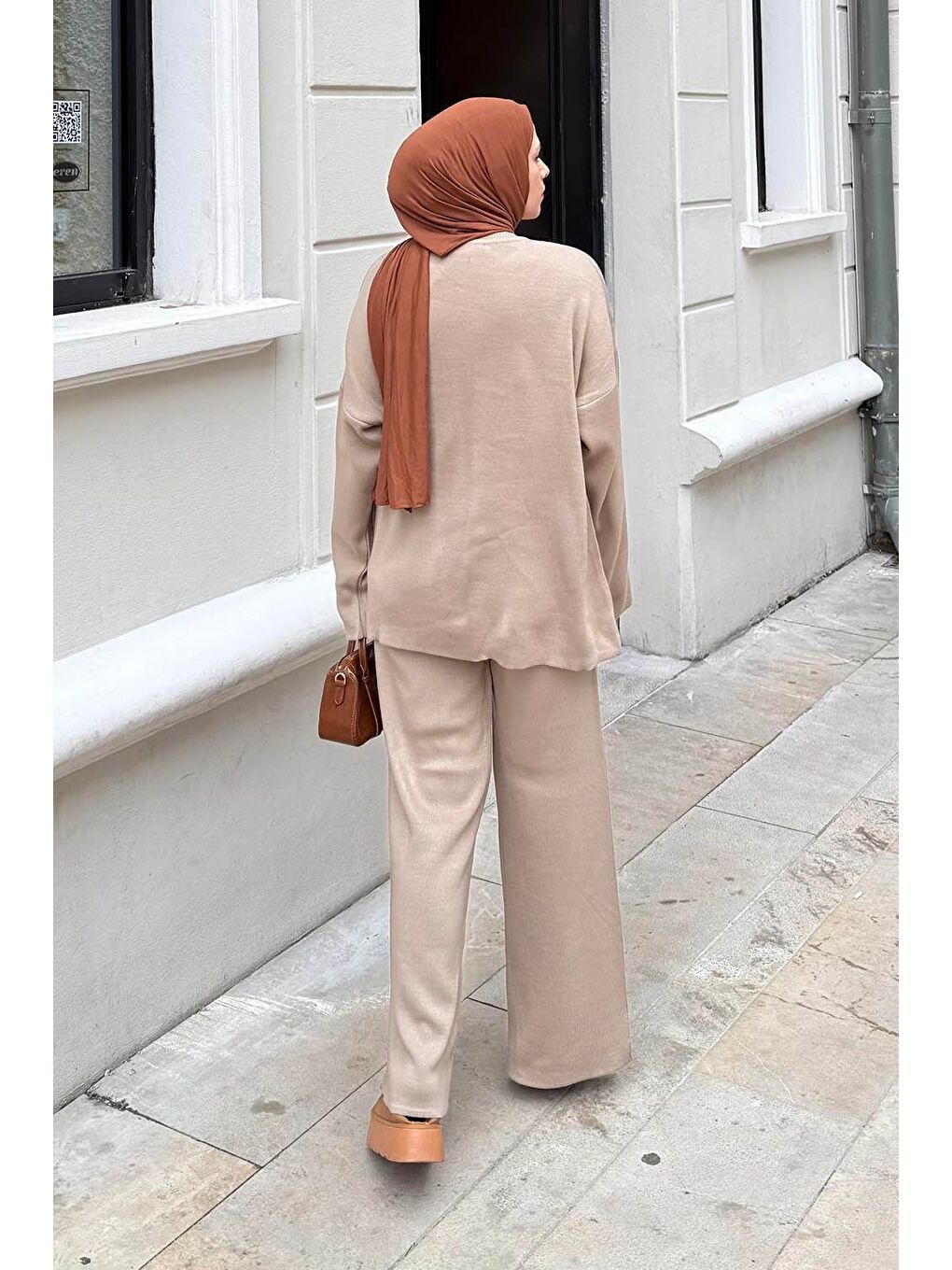 Bej Düz Bisiklet Yaka Takım Vizonrengi-3