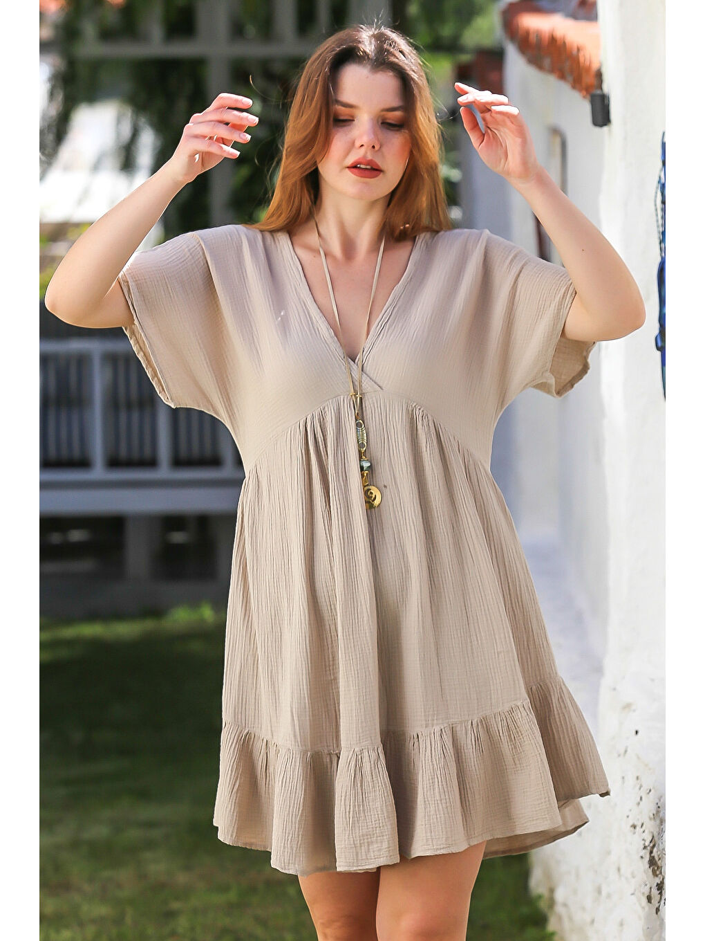 Bej Kruvaze Yaka Kısa Kol Yıkamalı Etek Ucu Fırfırlı Casual Müslin Dokuma Elbise 95 51-2