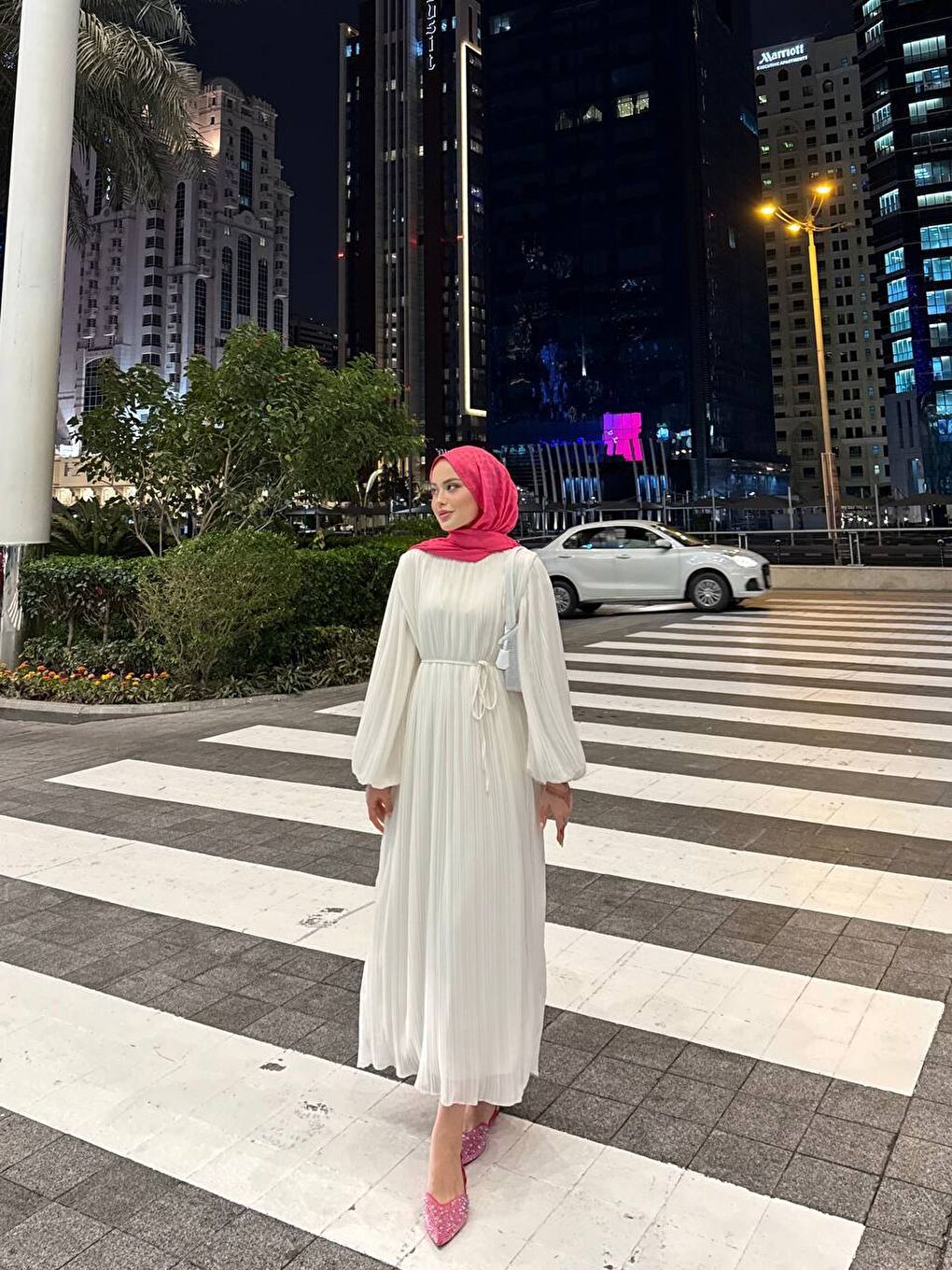 Beyaz Kadın Bağlamalı Balon Kol Şifon Elbise-1