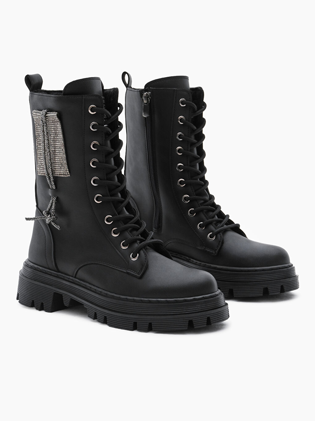 Kadın Siyah Cilt Termo Taban Yanı Taşlı Bağcıklı ve Fermuarlı Bot-1