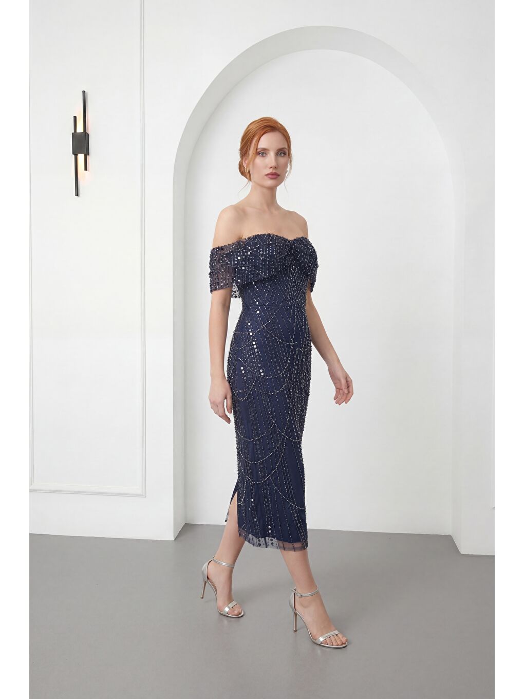 Kadın Lacivert Kayık Yaka Boncuklu Midi Abiye Elbise-1