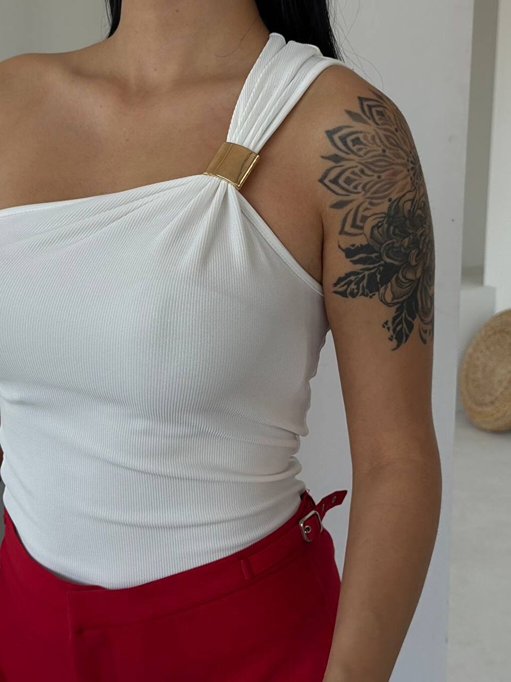 Ottoman Omuz Detay Beyaz Bluz-3