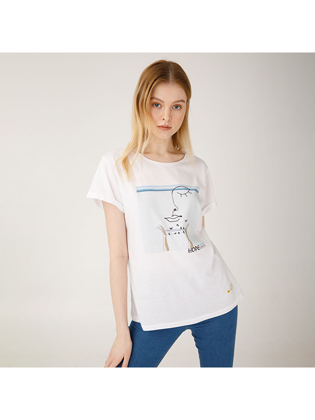 Beyaz Faces Hope Kadın T-Shirt-3