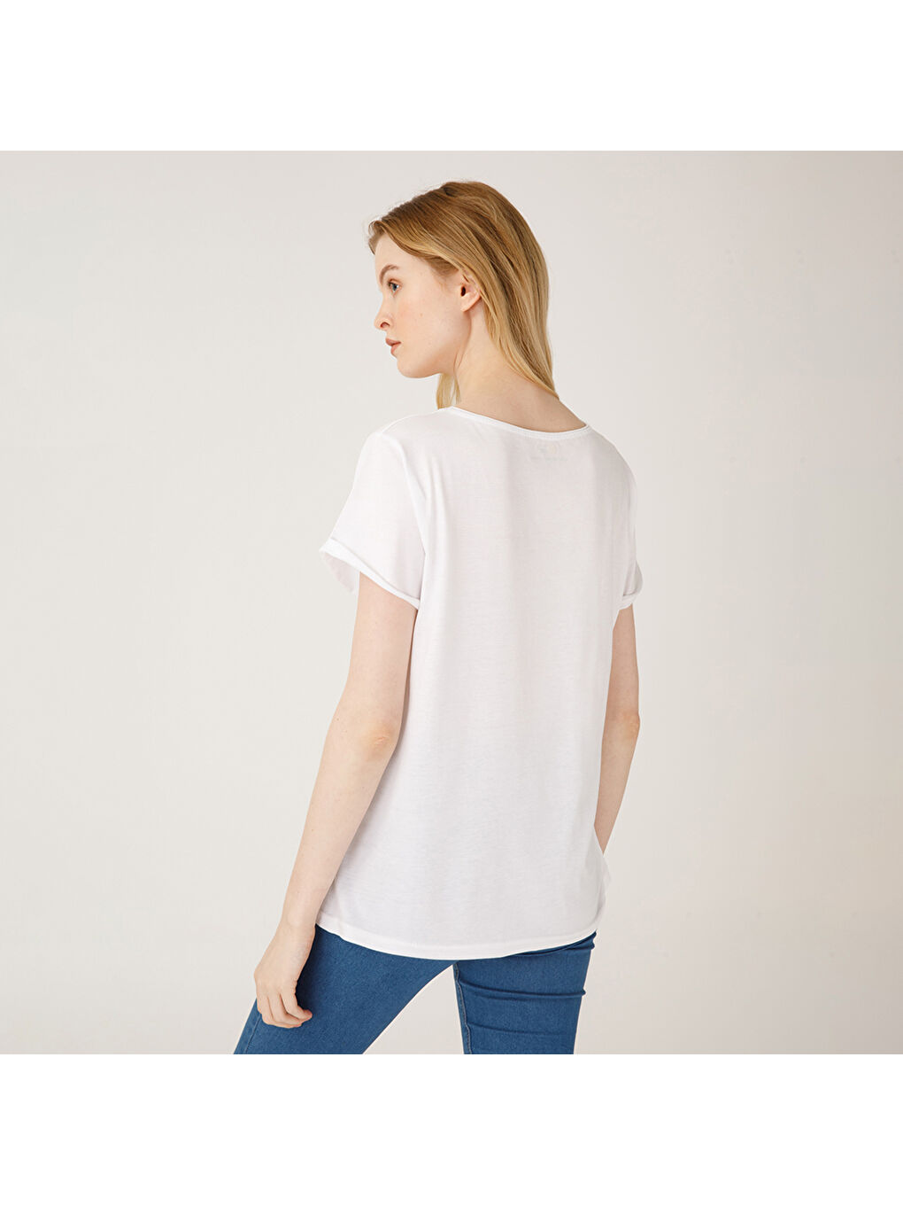 Beyaz Faces Hope Kadın T-Shirt-7