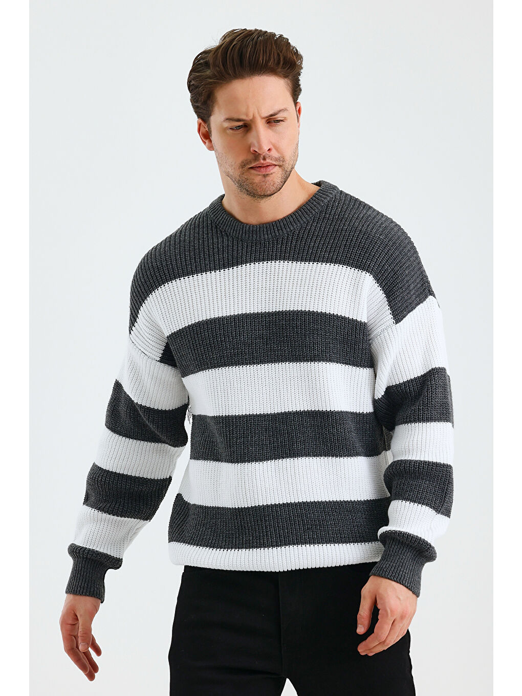 Gri Erkek Renk Bloklu Regular Bisiklet Yaka Triko Kazak