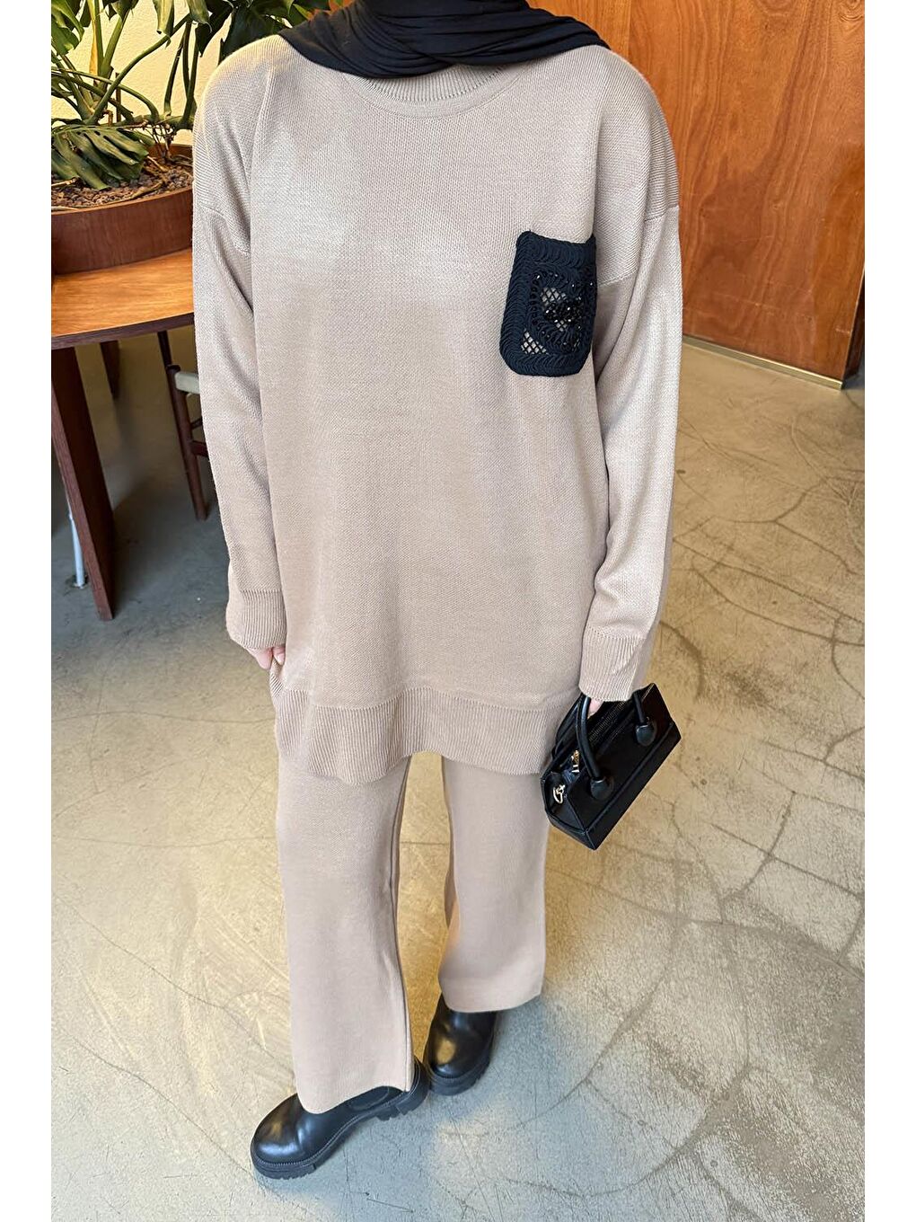 Kahverengi Dantel Cep Detaylı Triko Takım Camel-2