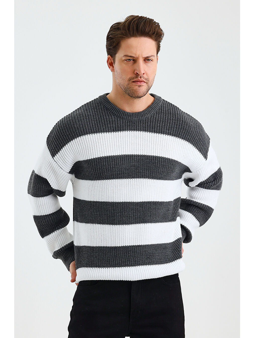 Gri Erkek Renk Bloklu Regular Bisiklet Yaka Triko Kazak-1