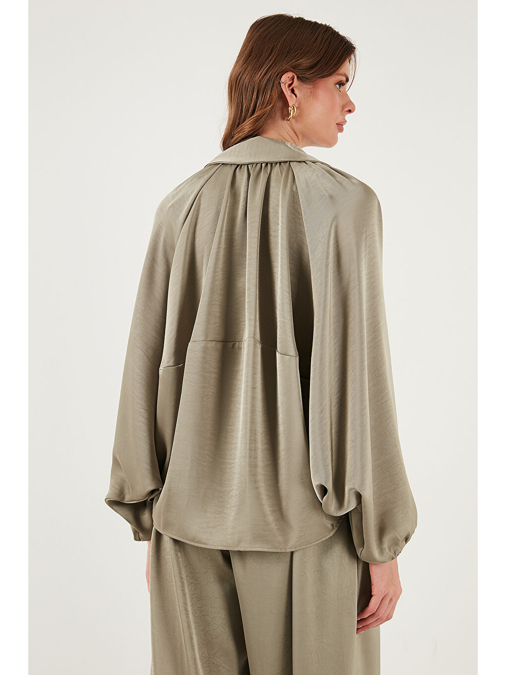 Yeşil Oversize Klasik Yaka Yarasa Kol Fermuarlı Saten Ceket 6839584-6